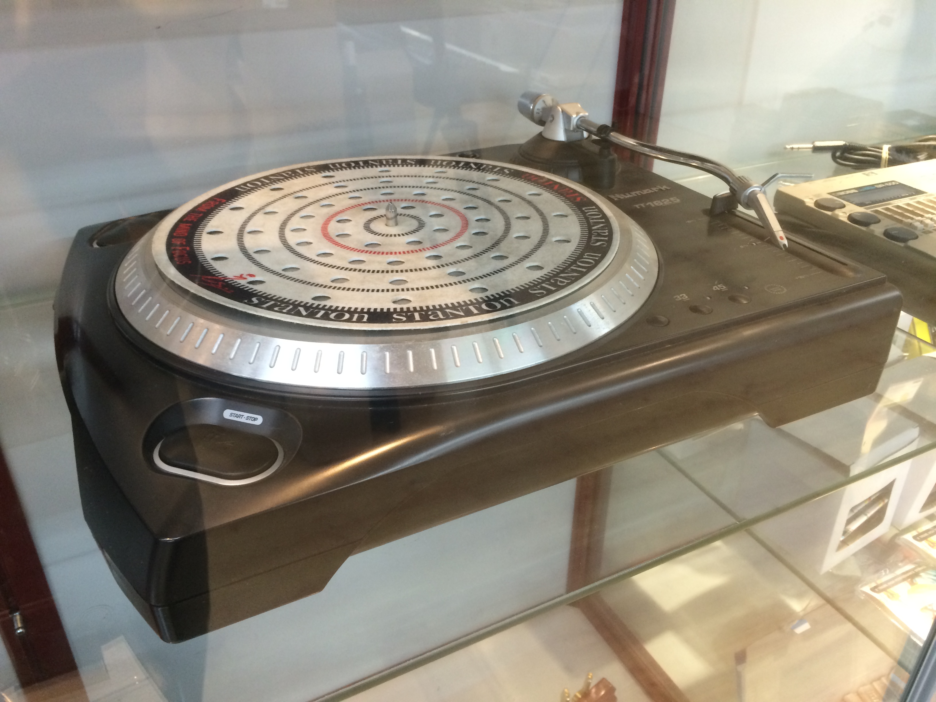 TT1625 Numark TT1625 Audiofanzine