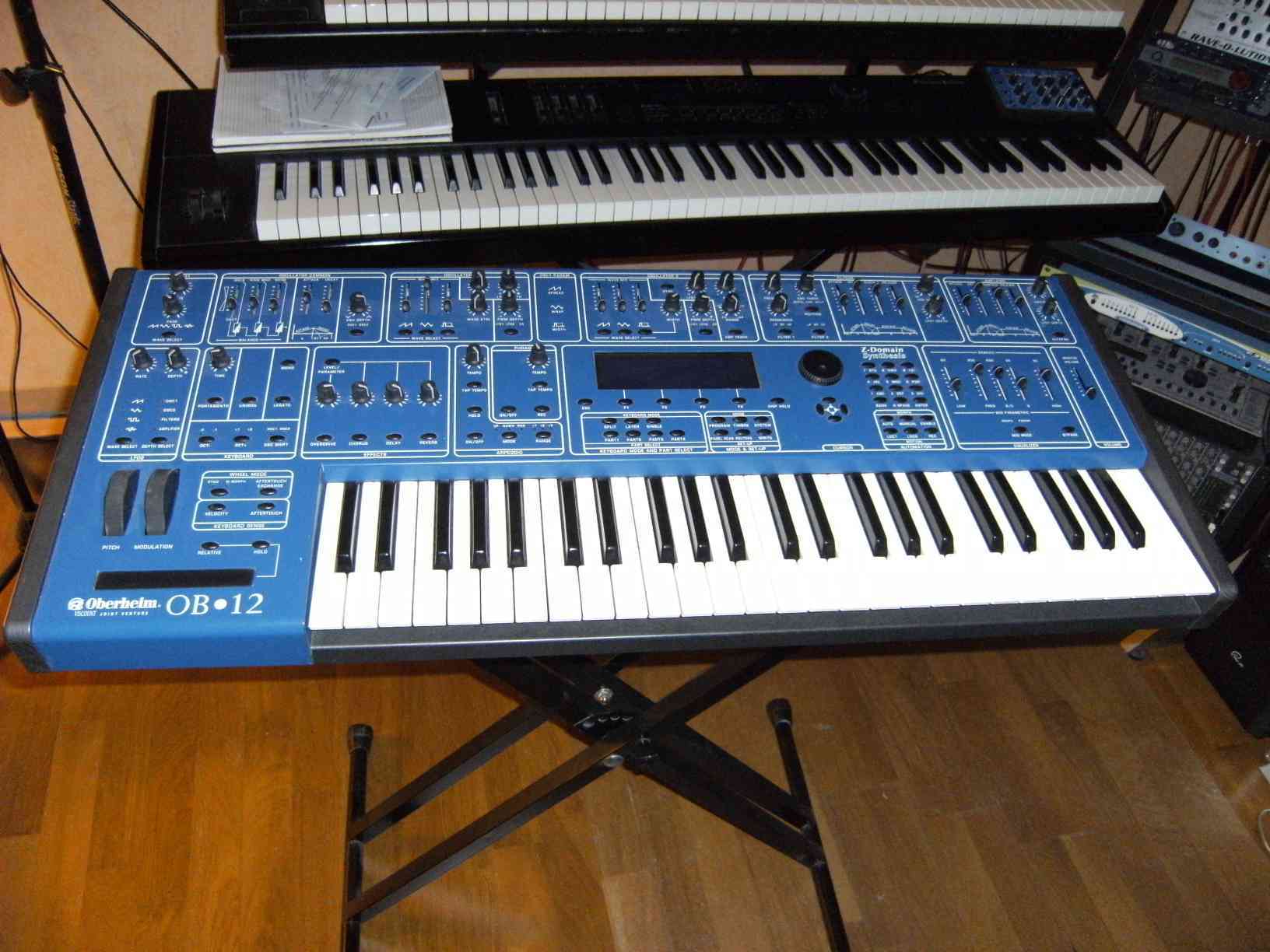 Oberheim OB12 image (139351) Audiofanzine