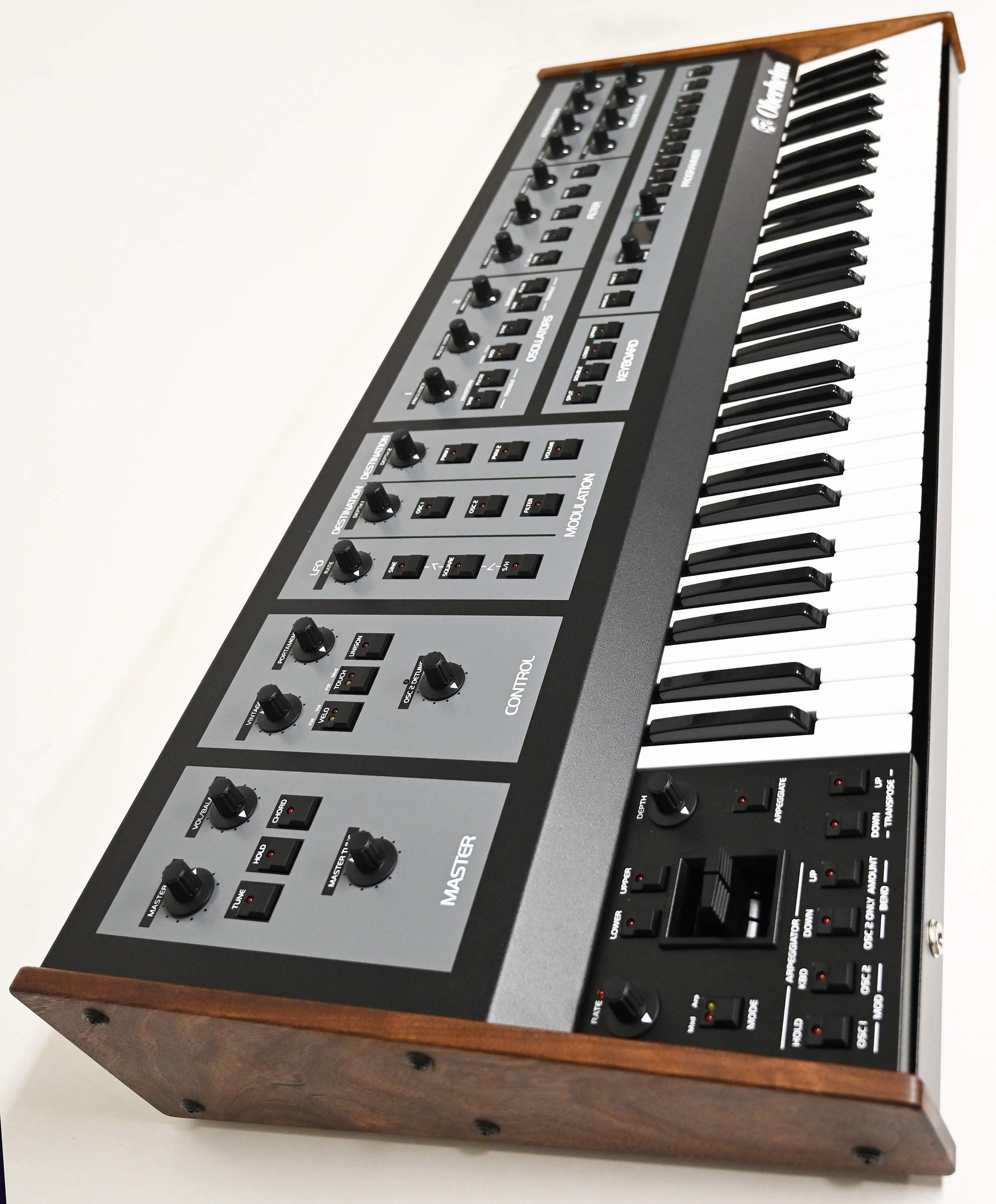 OBX8 Oberheim OBX8 Audiofanzine