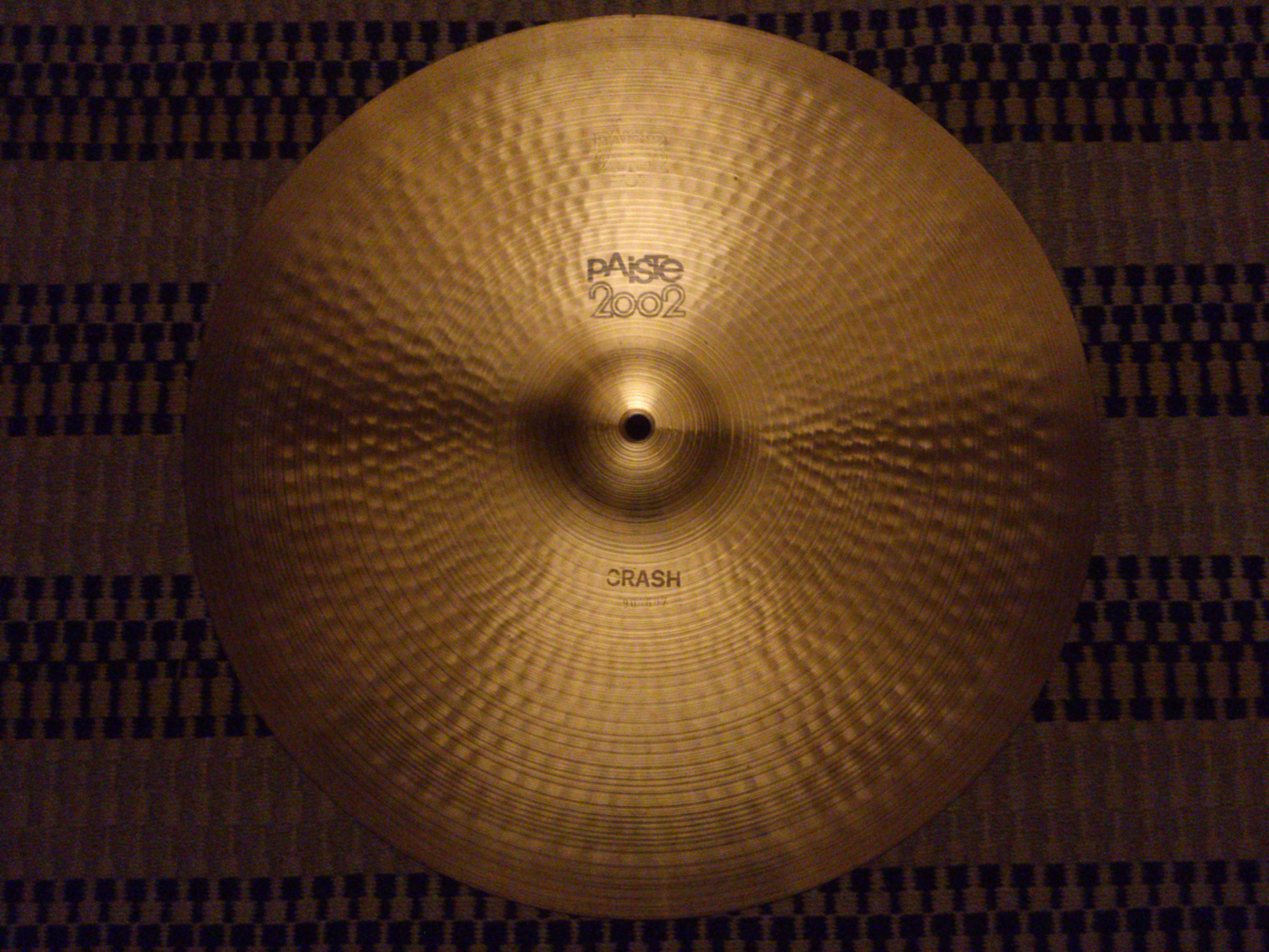 Paiste 2002 Crash 18" Black Label image (457890) Audiofanzine