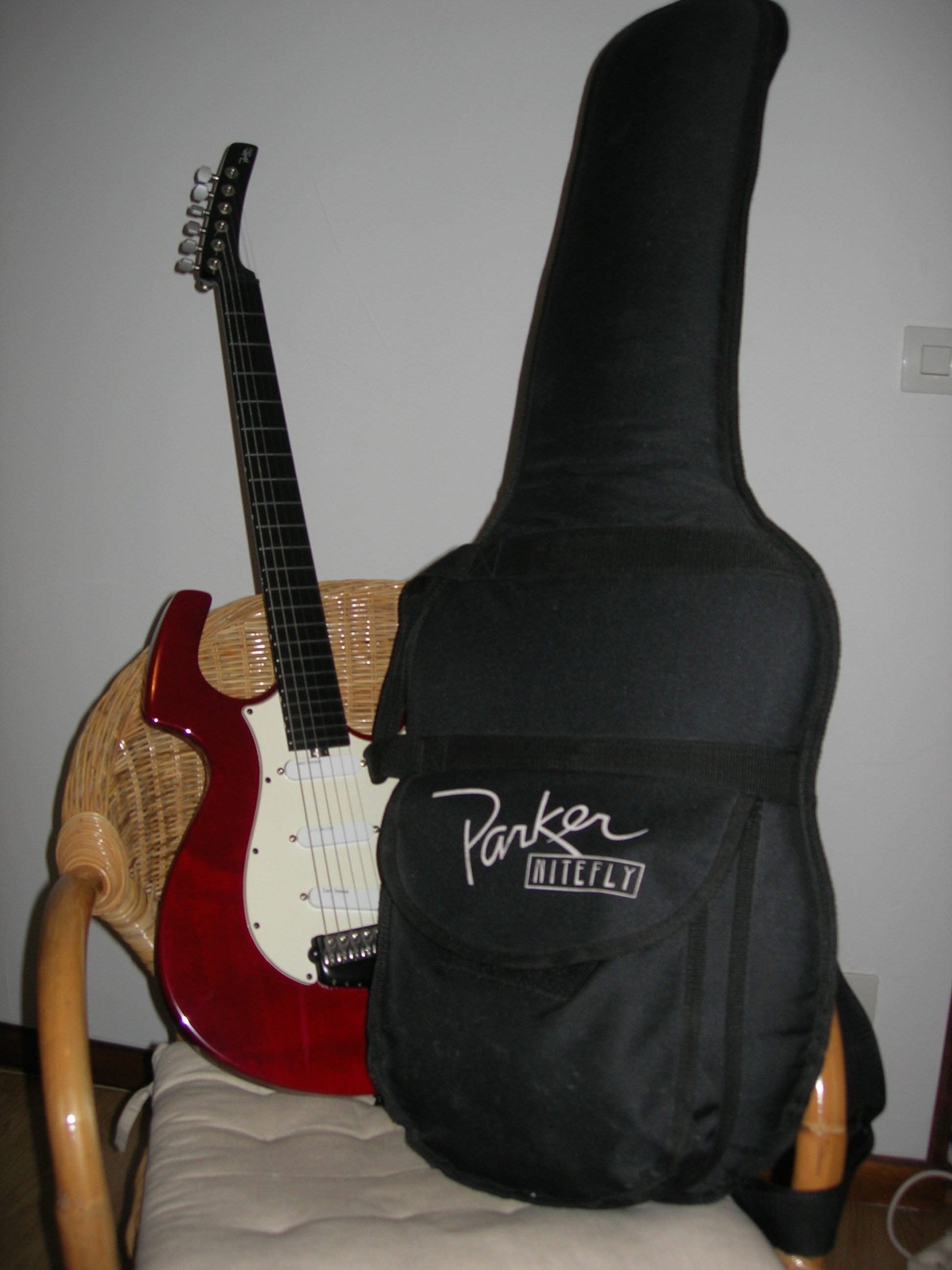 Photo Parker Guitars NiteFly SA Parker Guitars The NiteFly SA