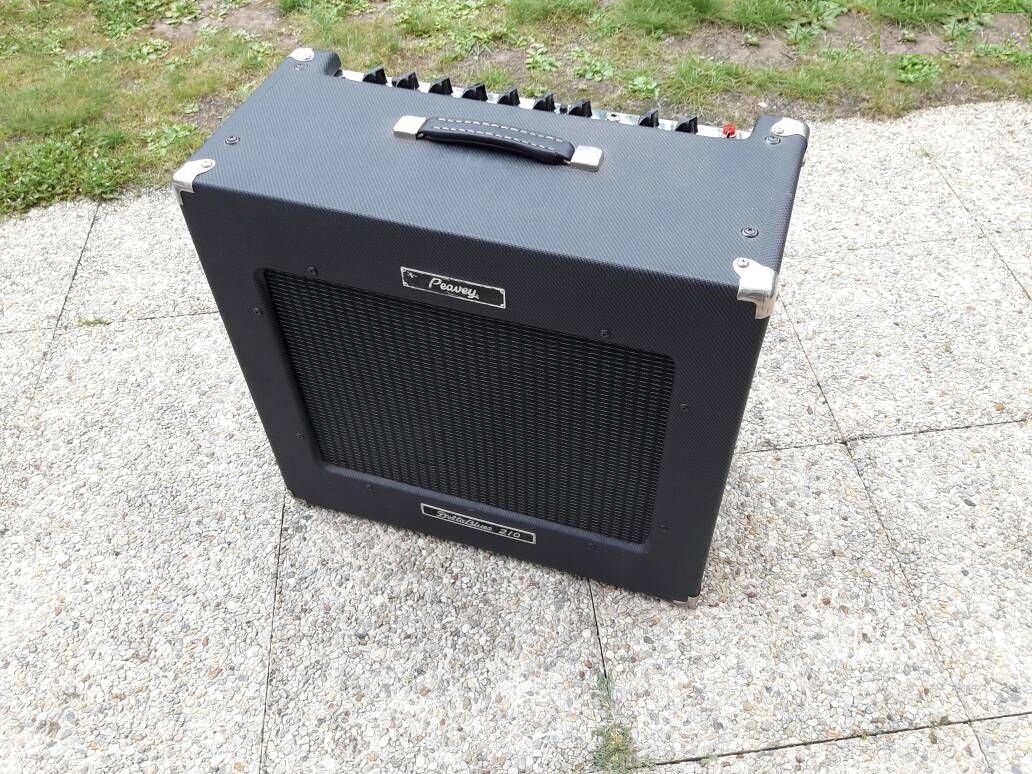 DELTA BLUES 210 BLACK Peavey Delta Blues 210 Black Audiofanzine