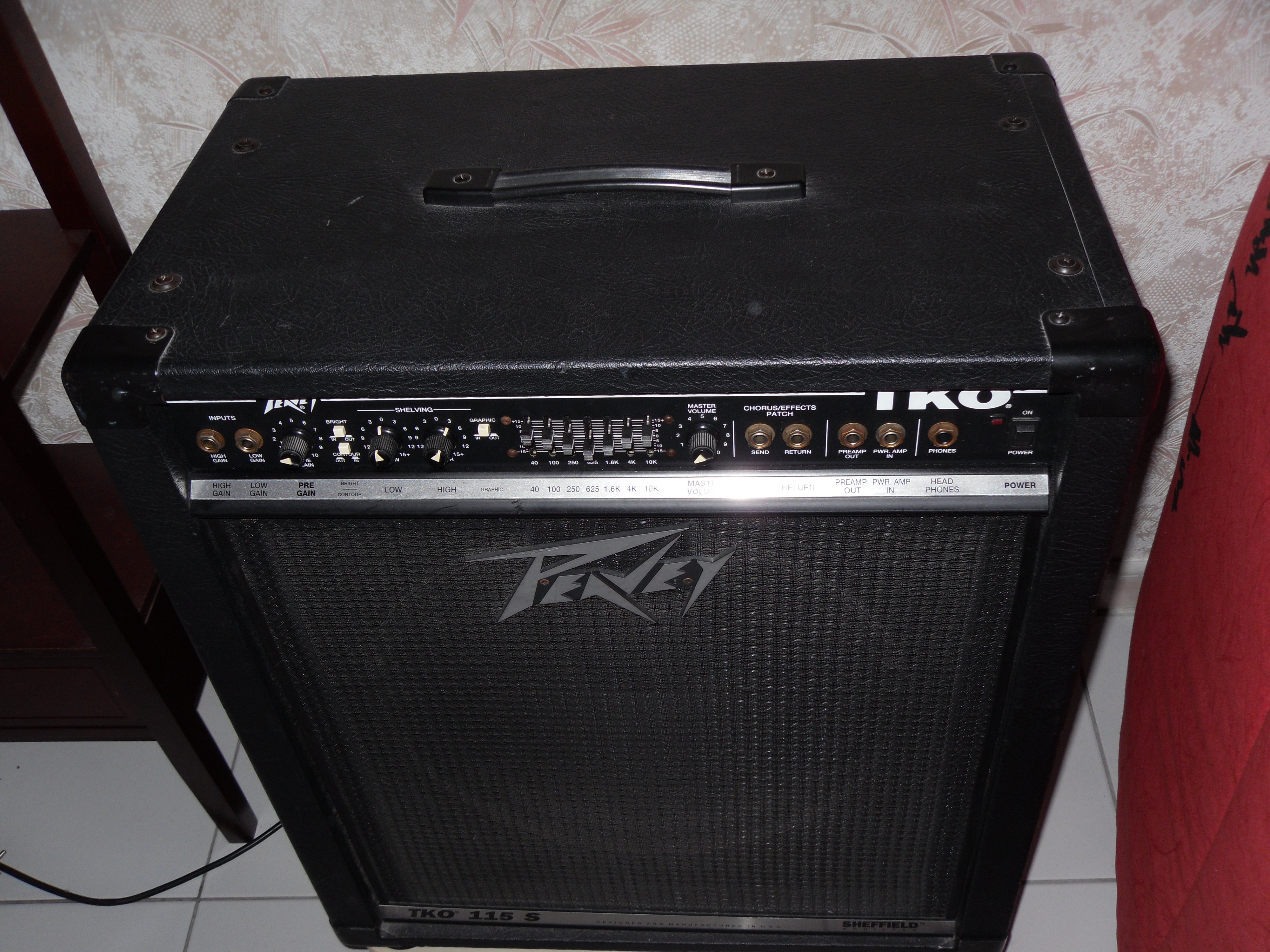 Peavey TKO 115 S image (#509827) - Audiofanzine