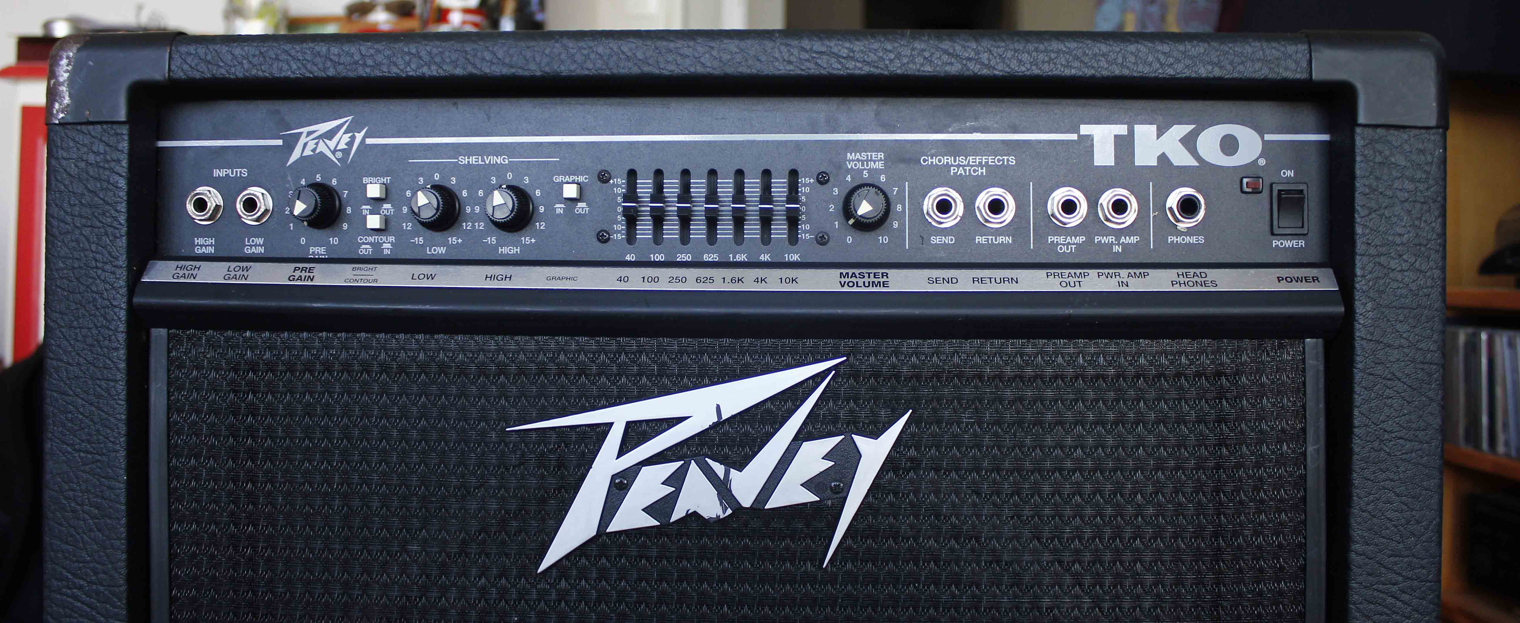 Peavey TKO 115 S image (898650) Audiofanzine