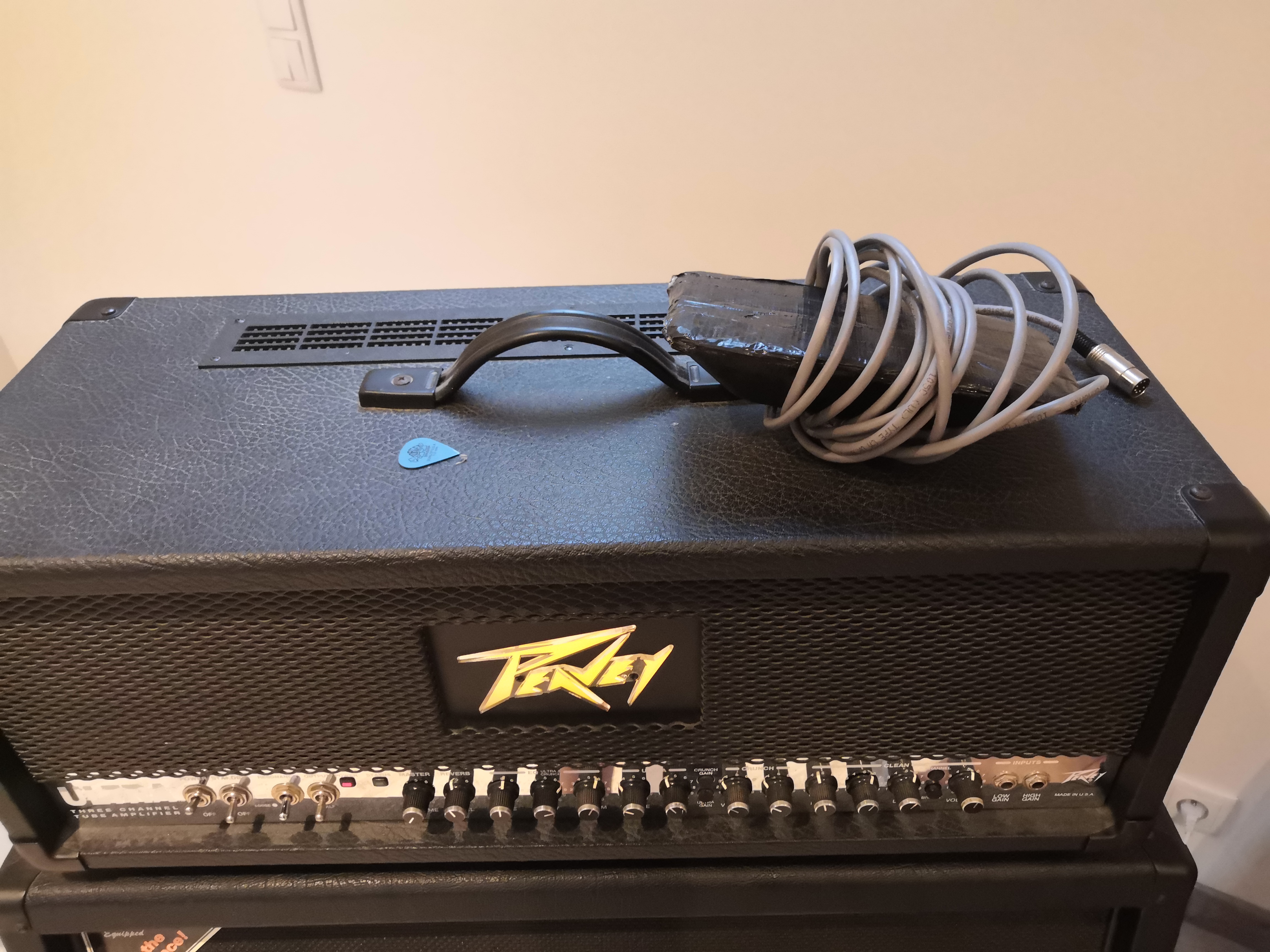 ULTRA PLUS HEAD Peavey Ultra Plus Head Audiofanzine