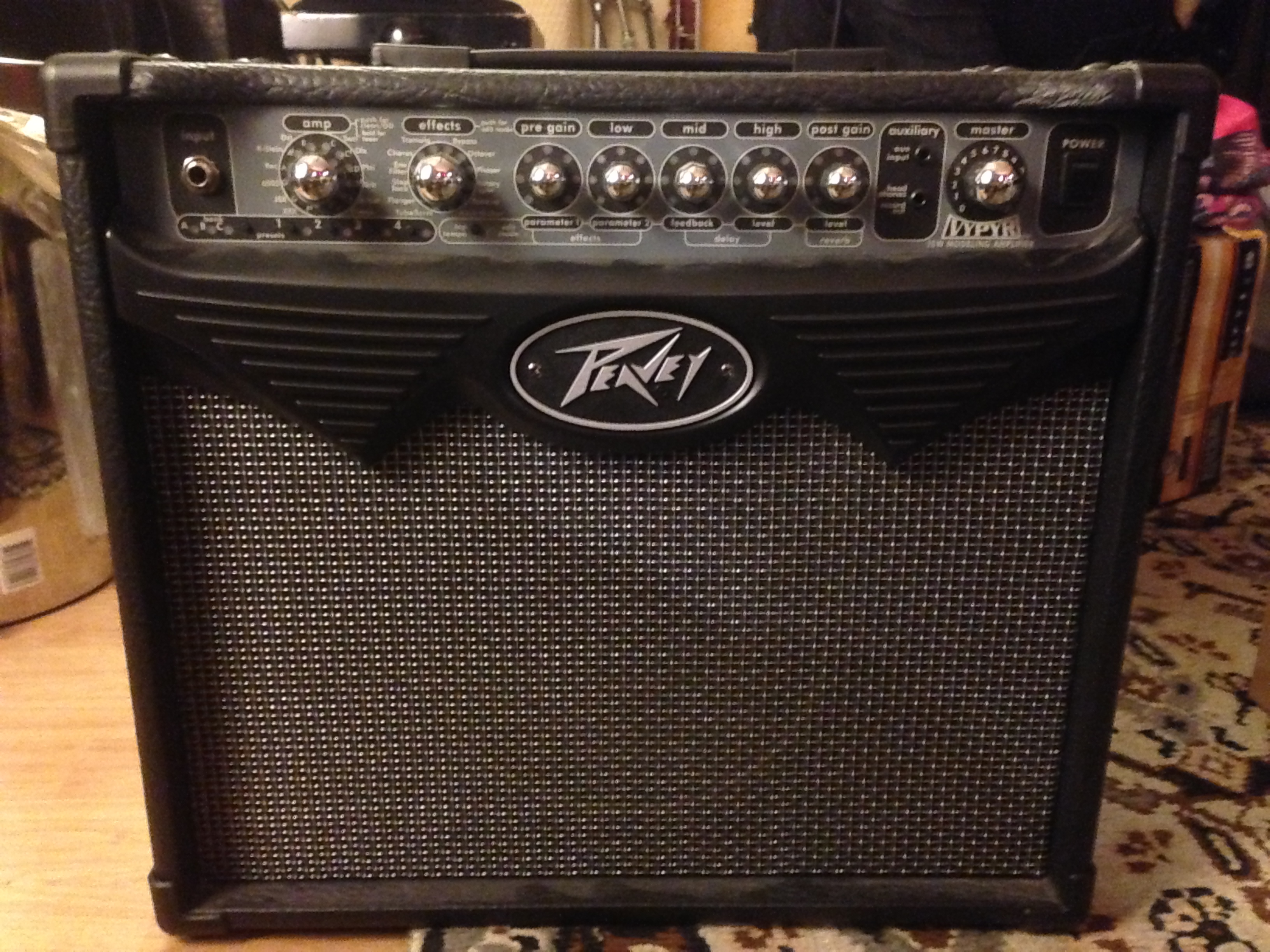 Photo Peavey Vypyr 15 Peavey Vypyr 15 (4550) (1011818) Audiofanzine