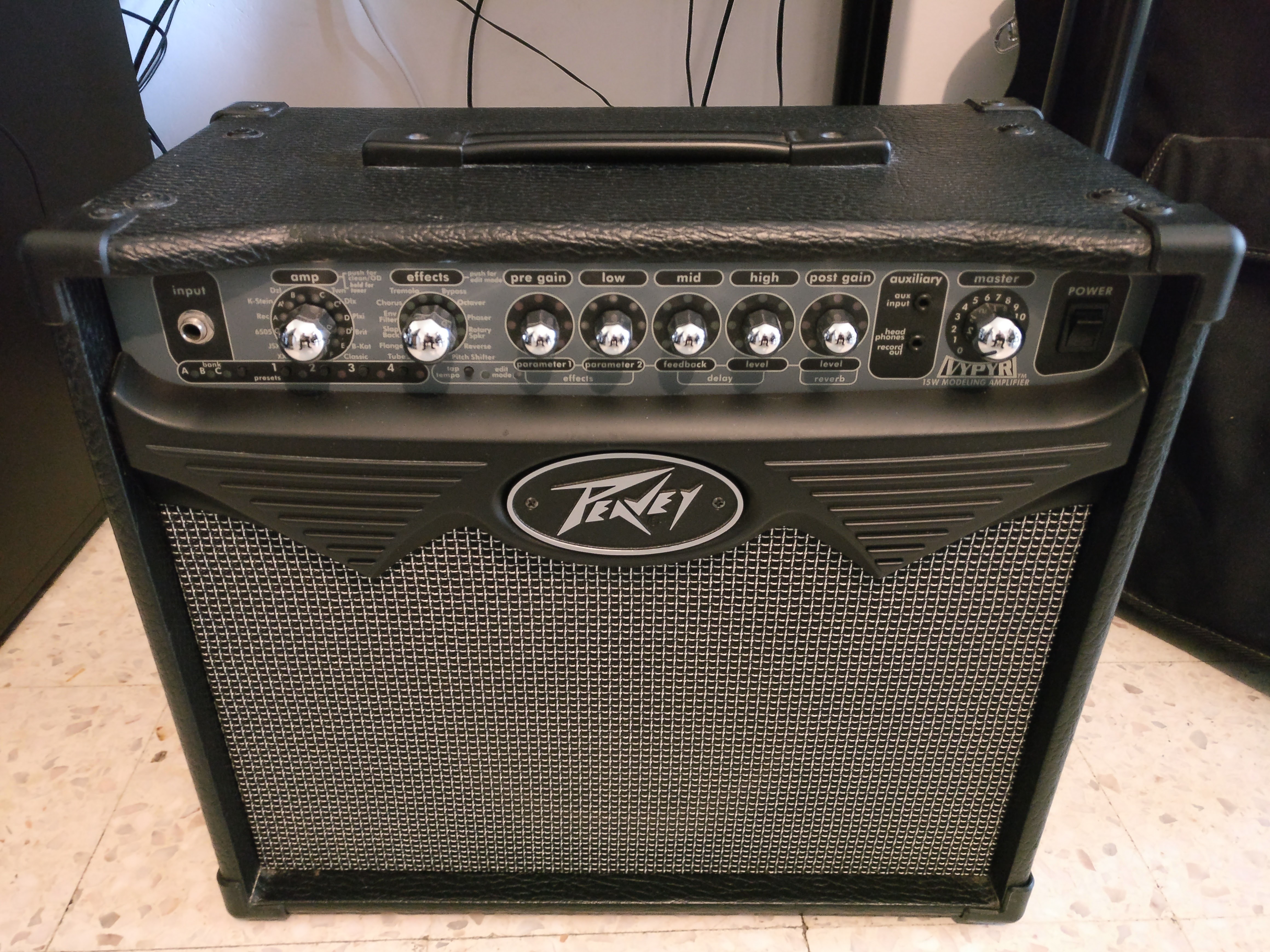 Peavey Vypyr 15 Manual