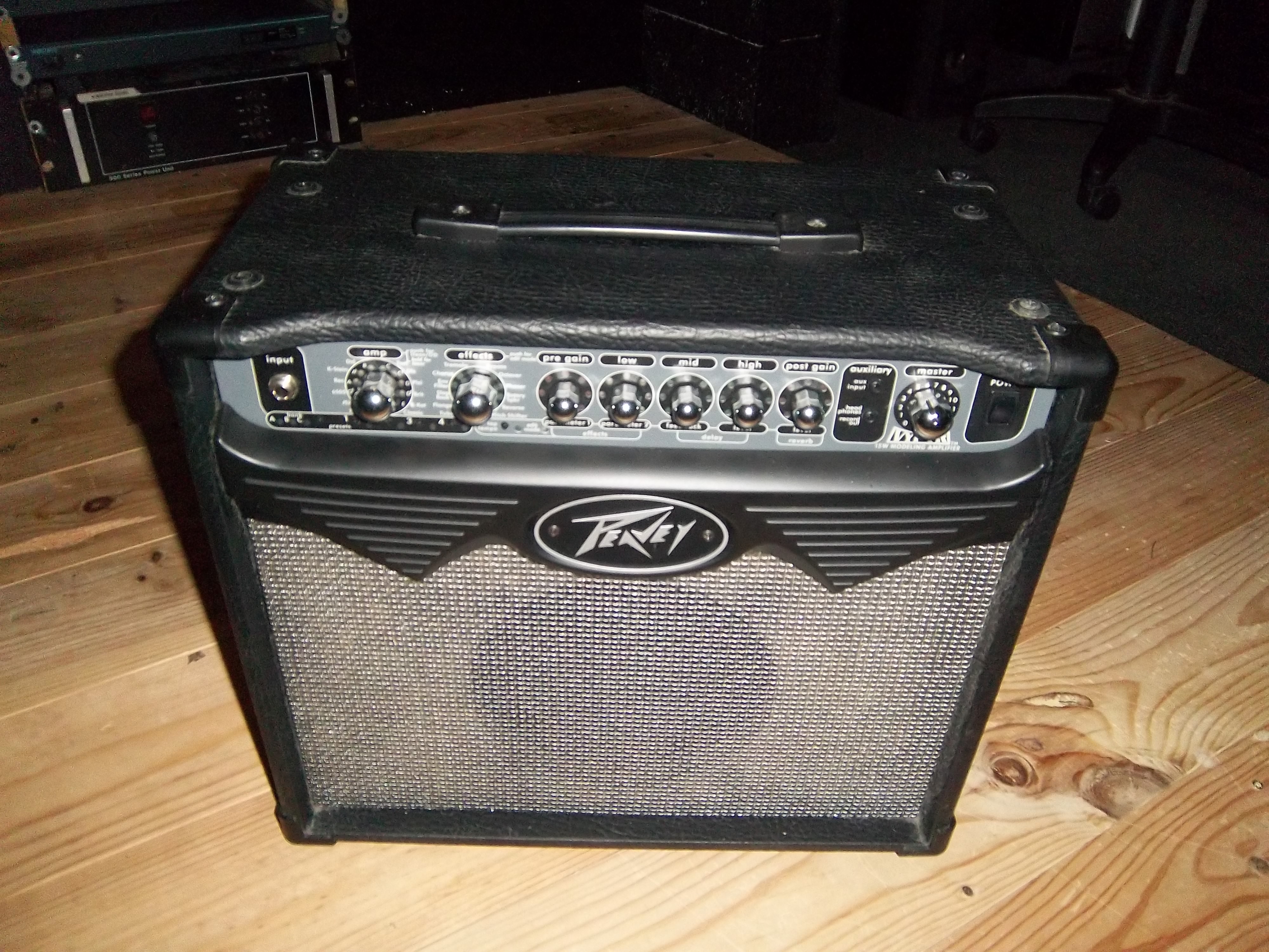 Photo Peavey Vypyr 15 Peavey Vypyr 15 (86591) (903469) Audiofanzine