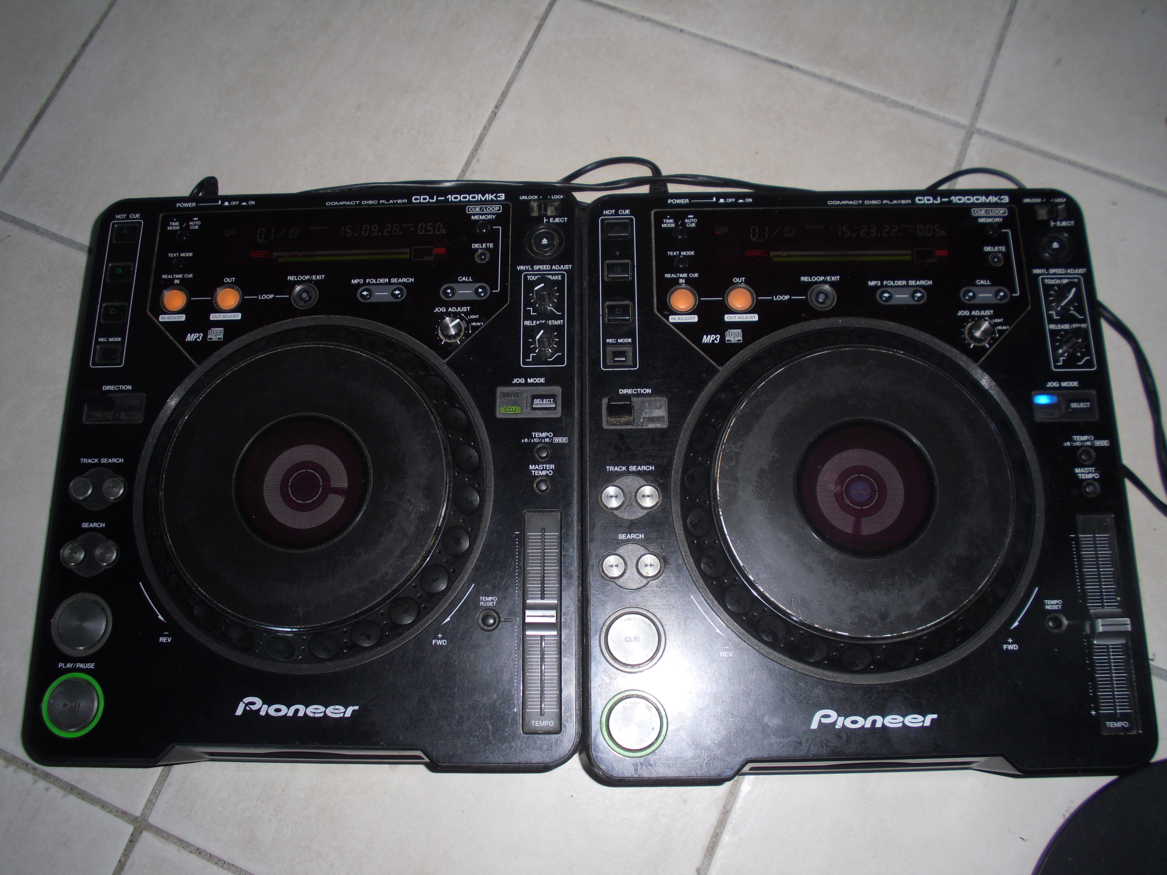 Pioneer CDJ1000 MK3 image (599518) Audiofanzine