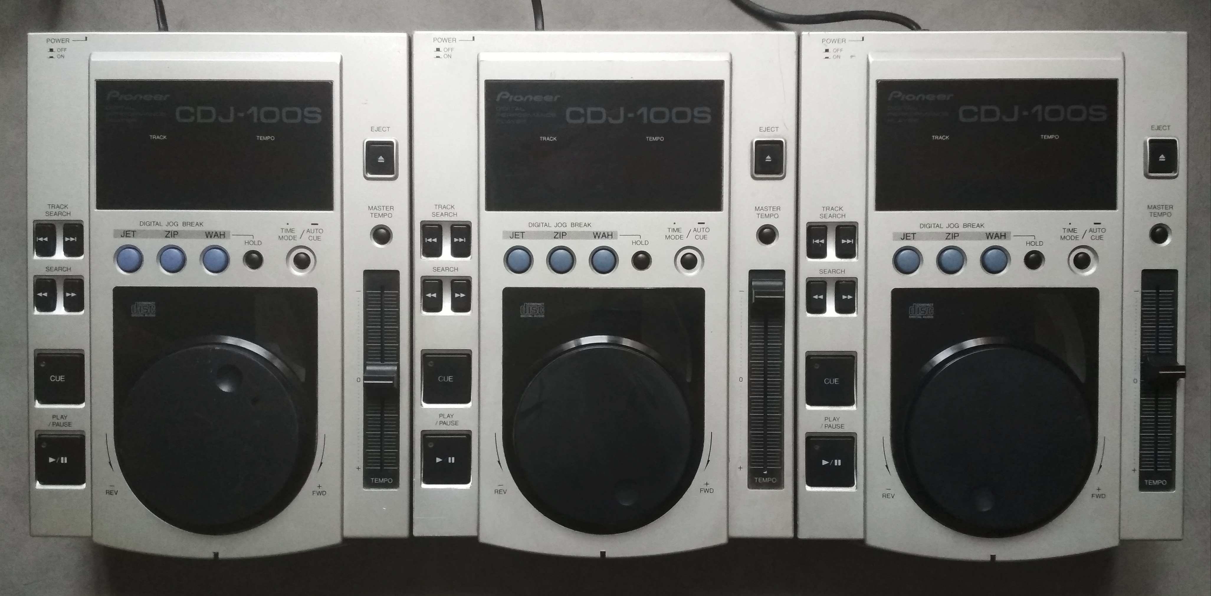 CDJ100S Pioneer CDJ100S Audiofanzine