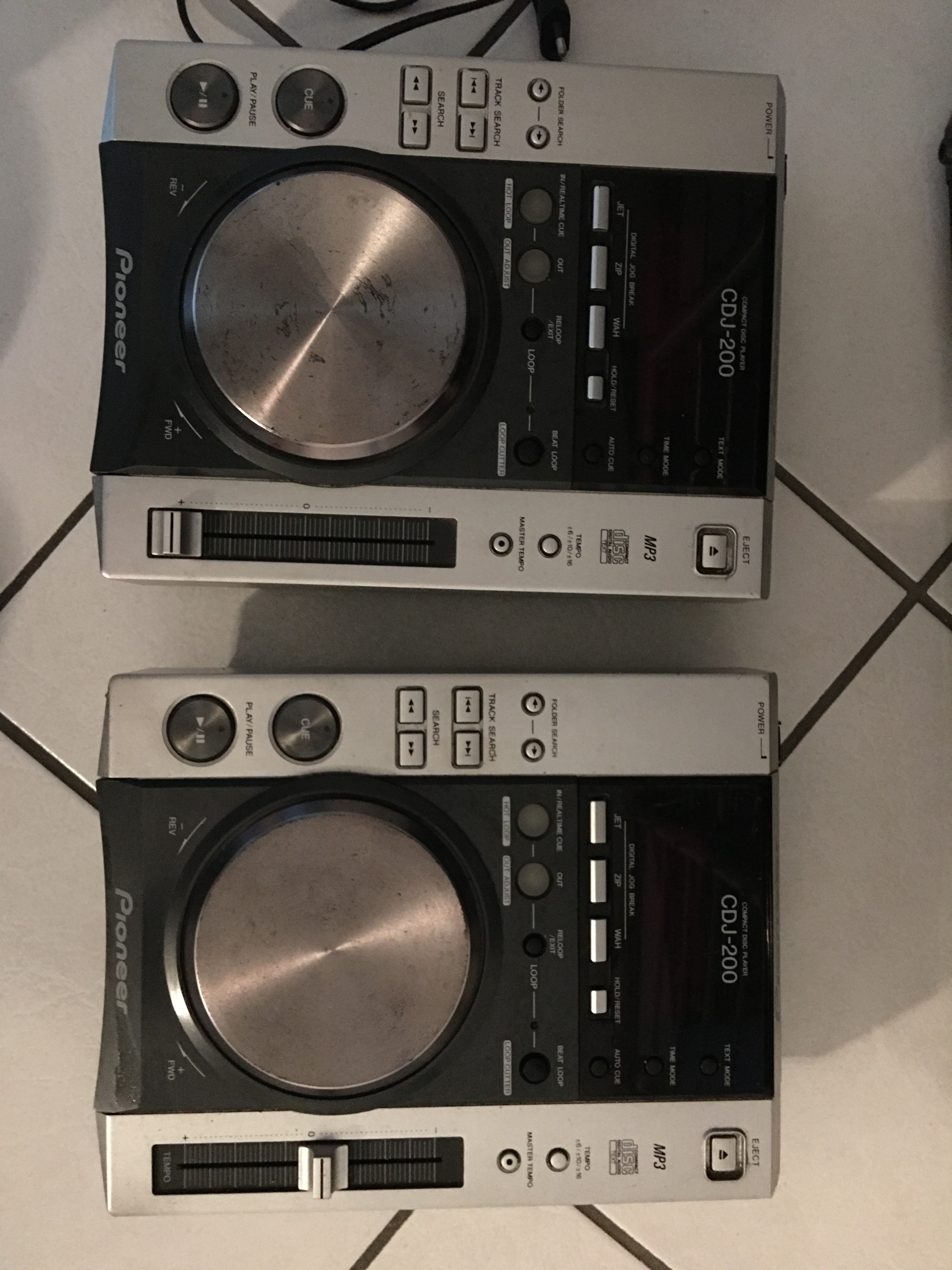 cdj 200