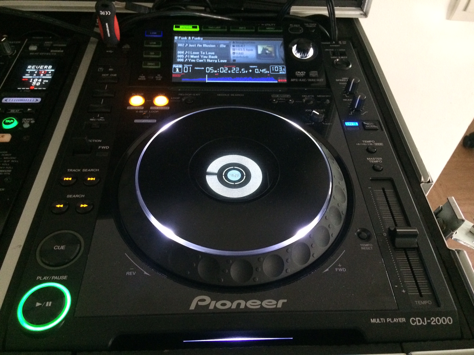 pioneer dj 2000