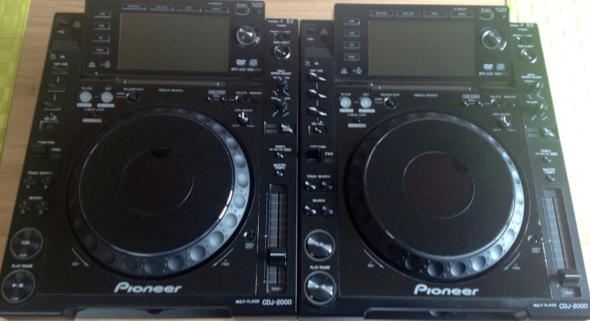 Pioneer cdj 2000 не читает флешку