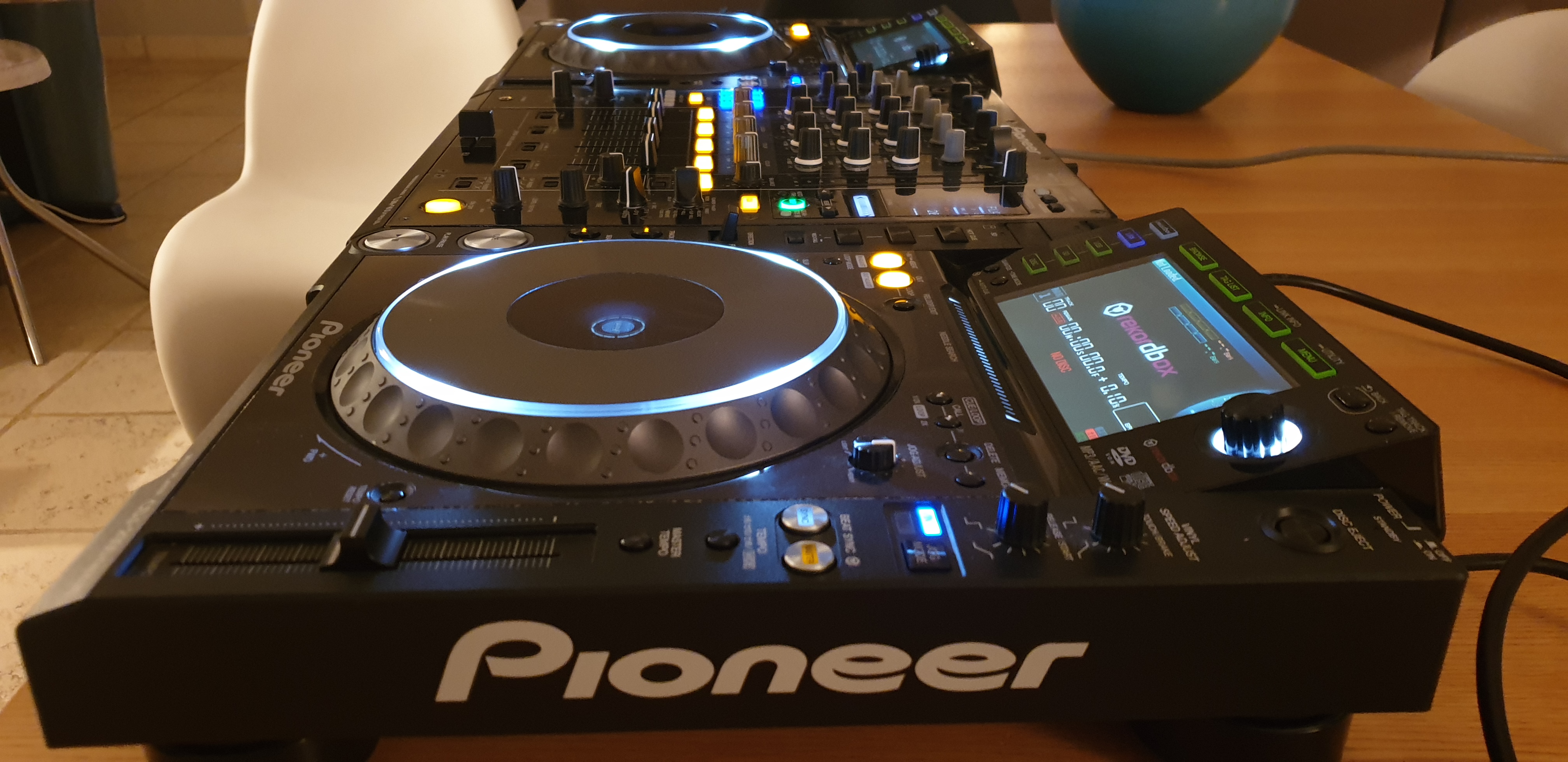 pioneer nexus 2000