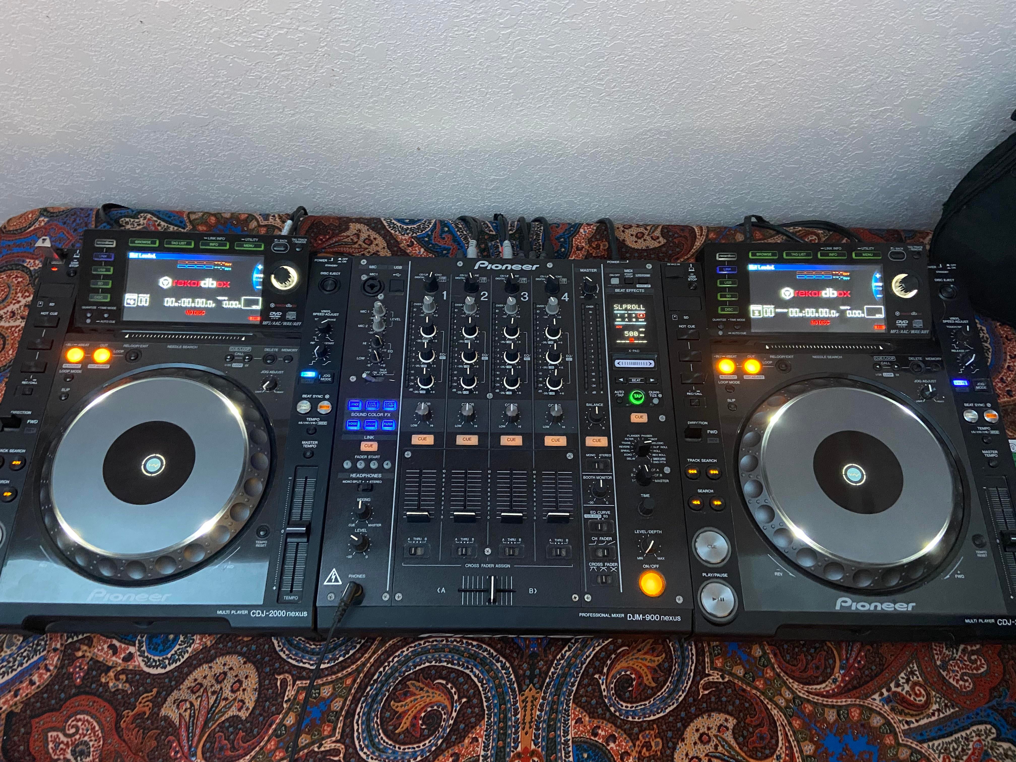 pioneer-cdj-2000nxs2-renovado-y-redise-ado-intermusic