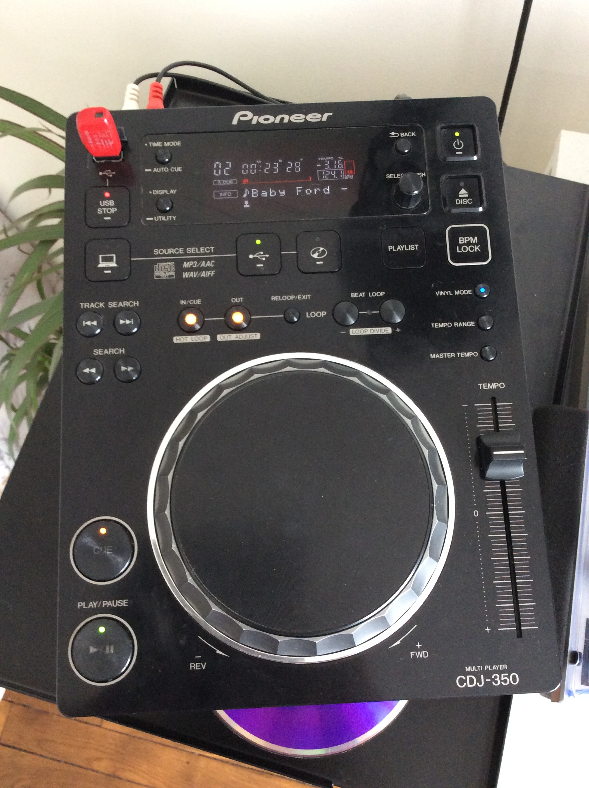 Photo Pioneer CDJ350 Pioneer CDJ350 (37513) (1559327) Audiofanzine