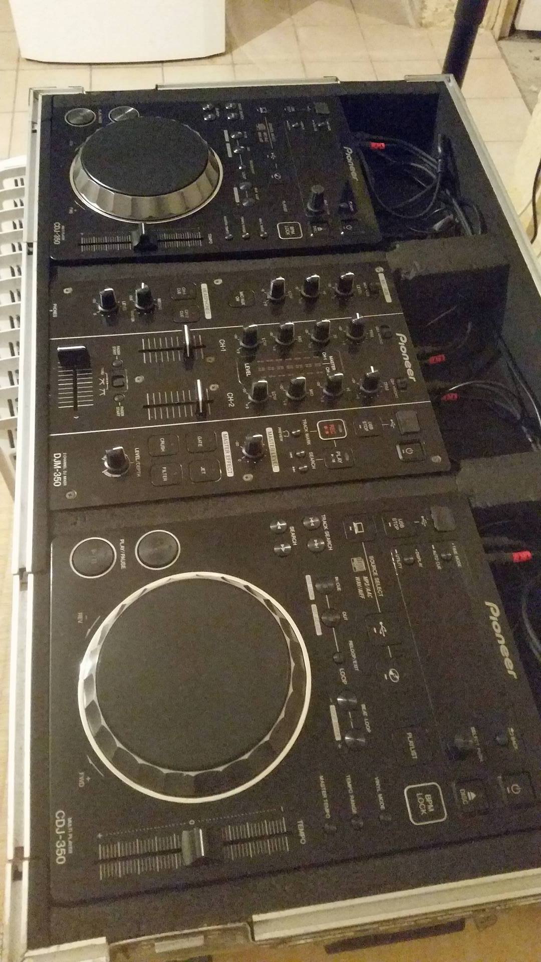 Cdj 350 какие флешки читает