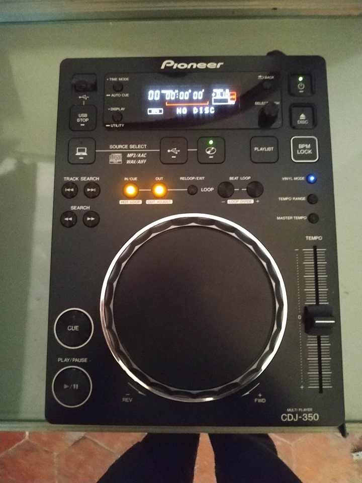 Cdj 350 какие флешки читает