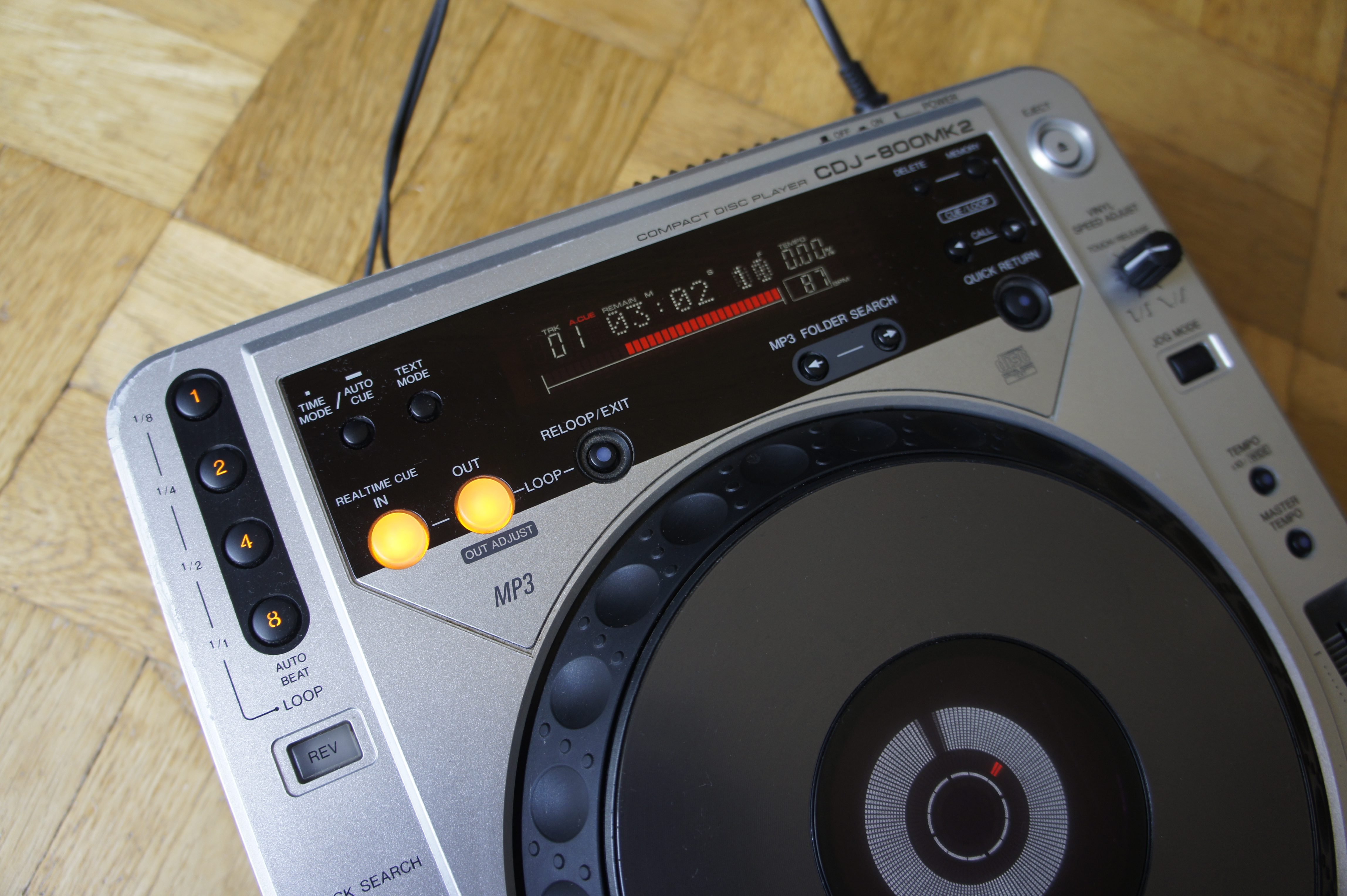 Pioneer CDJ-800 MK2 - Audiofanzine