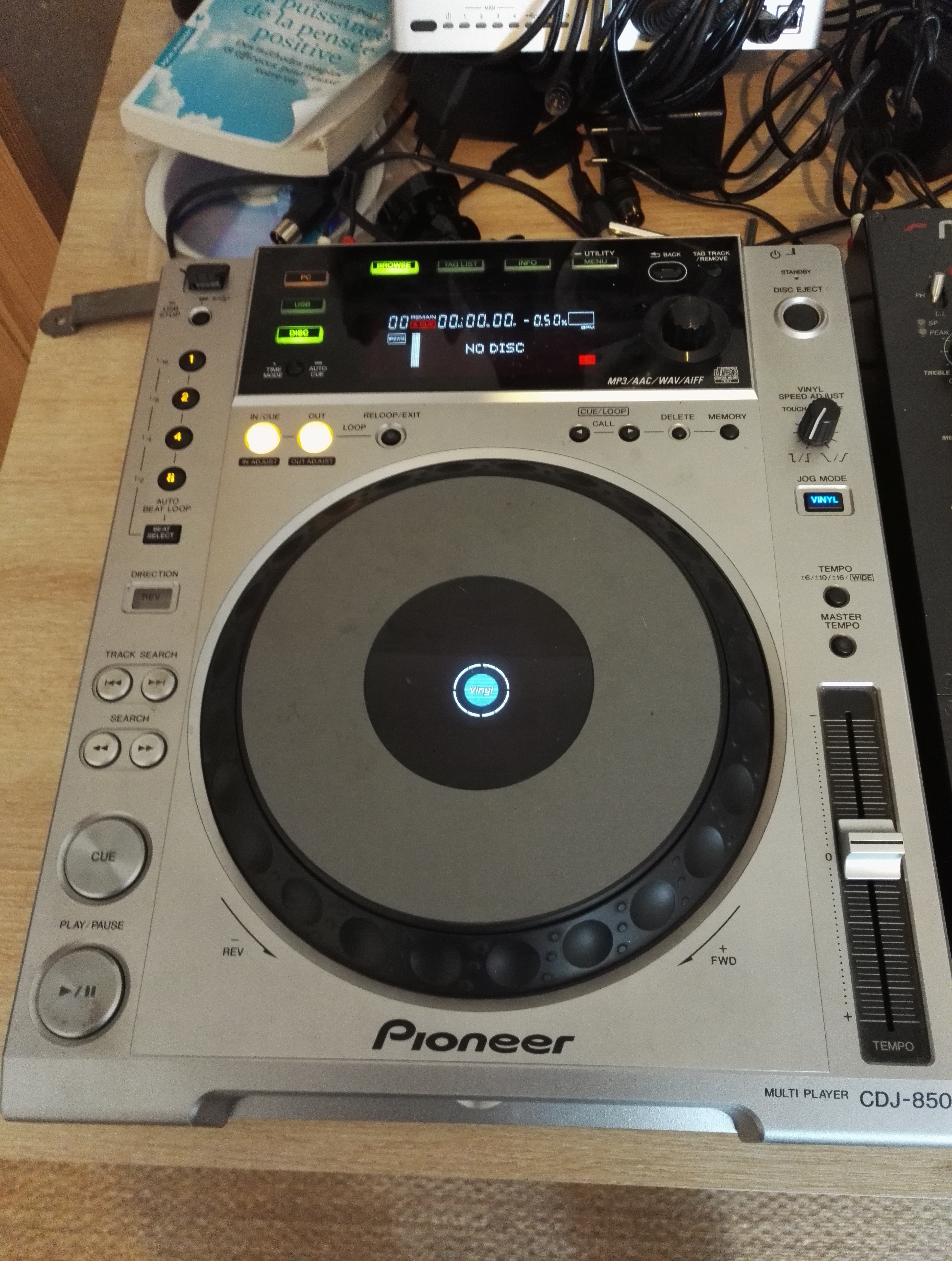 cdj 850