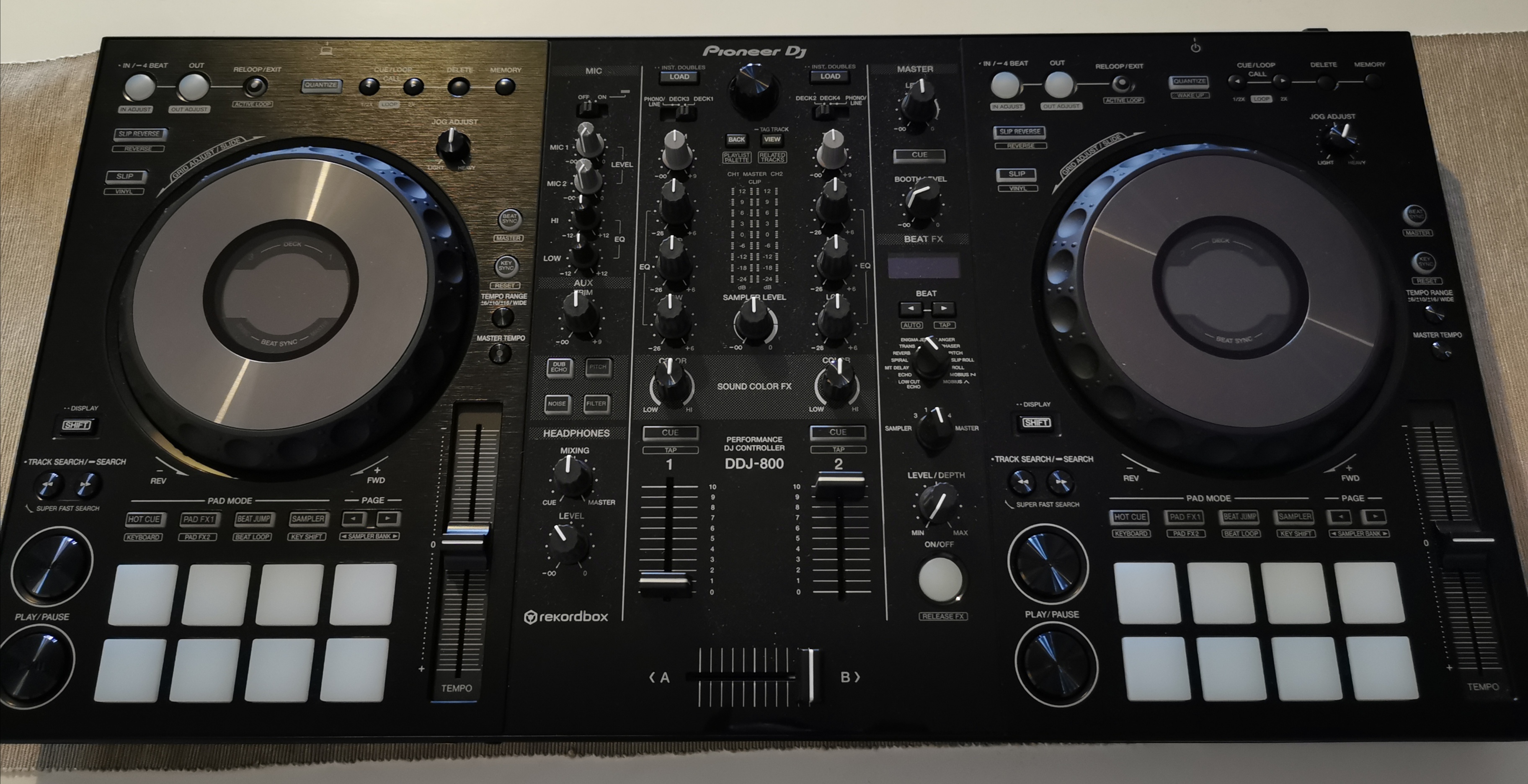 DDJ-800 - Pioneer DDJ-800 - Audiofanzine