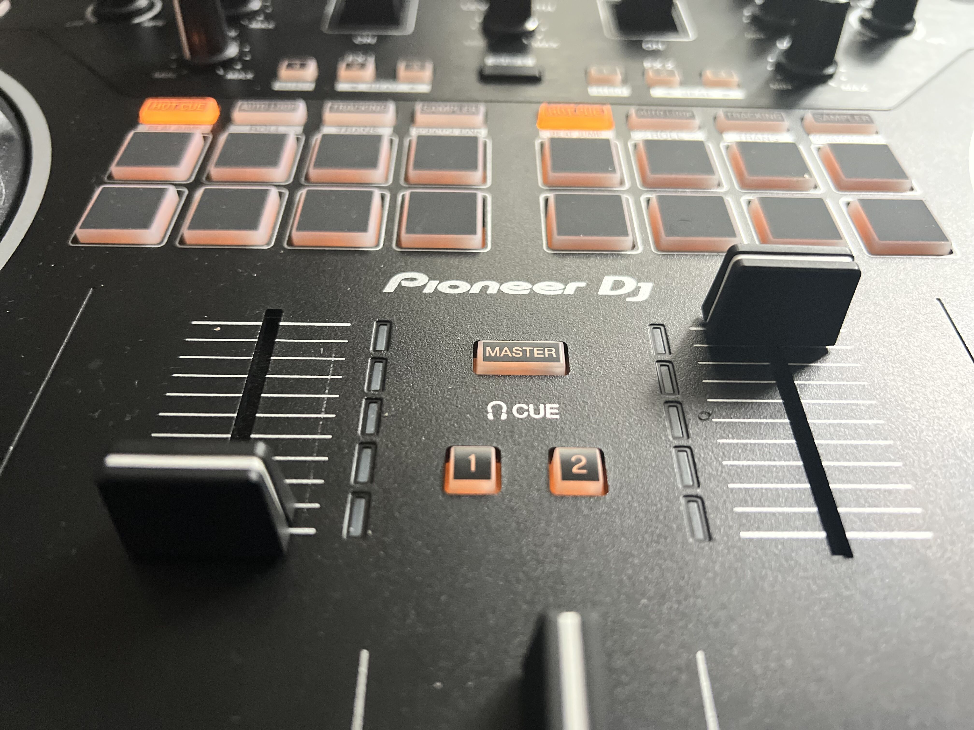 DDJ-REV1 - Pioneer DDJ-REV1 - Audiofanzine