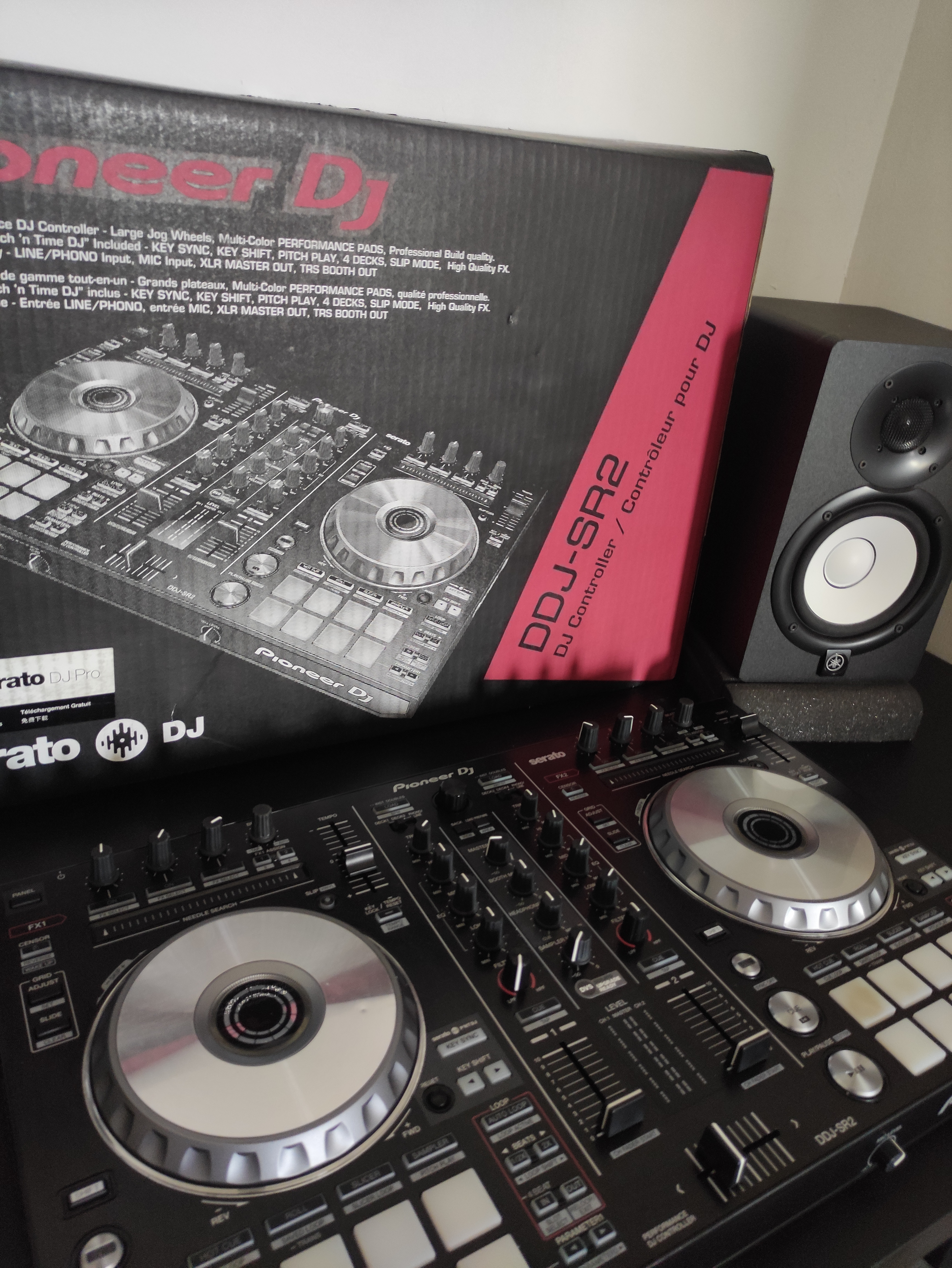 DDJ-SR 2 : Contrôleur DJ USB Pioneer DJ - Univers Sons