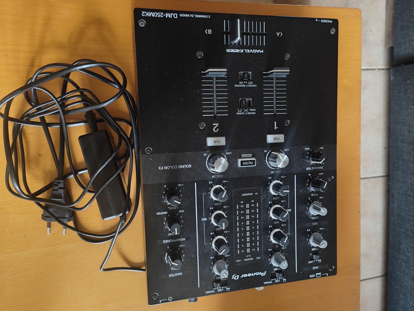 Pioneer DJ DJM-250MK2 - Table de mixage 2 voies