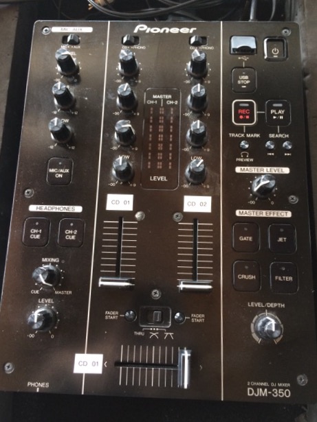 DJM-300 - Pioneer DJM-300 - Audiofanzine