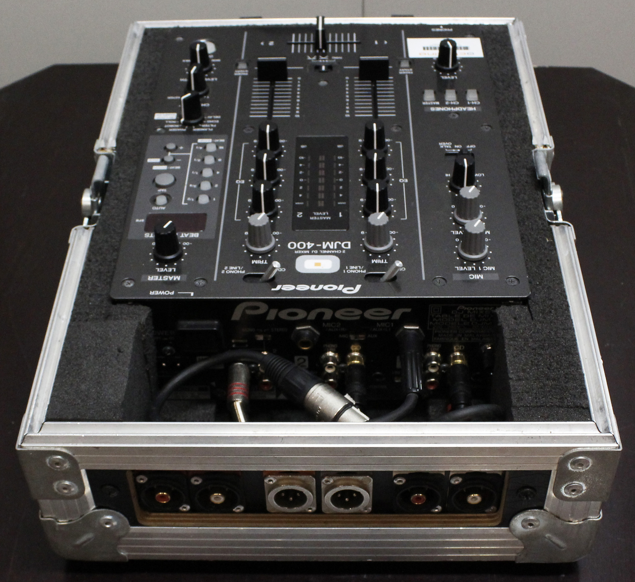 Photo Pioneer DJM-400 : Pioner DJM400 back (#1430261) - Audiofanzine