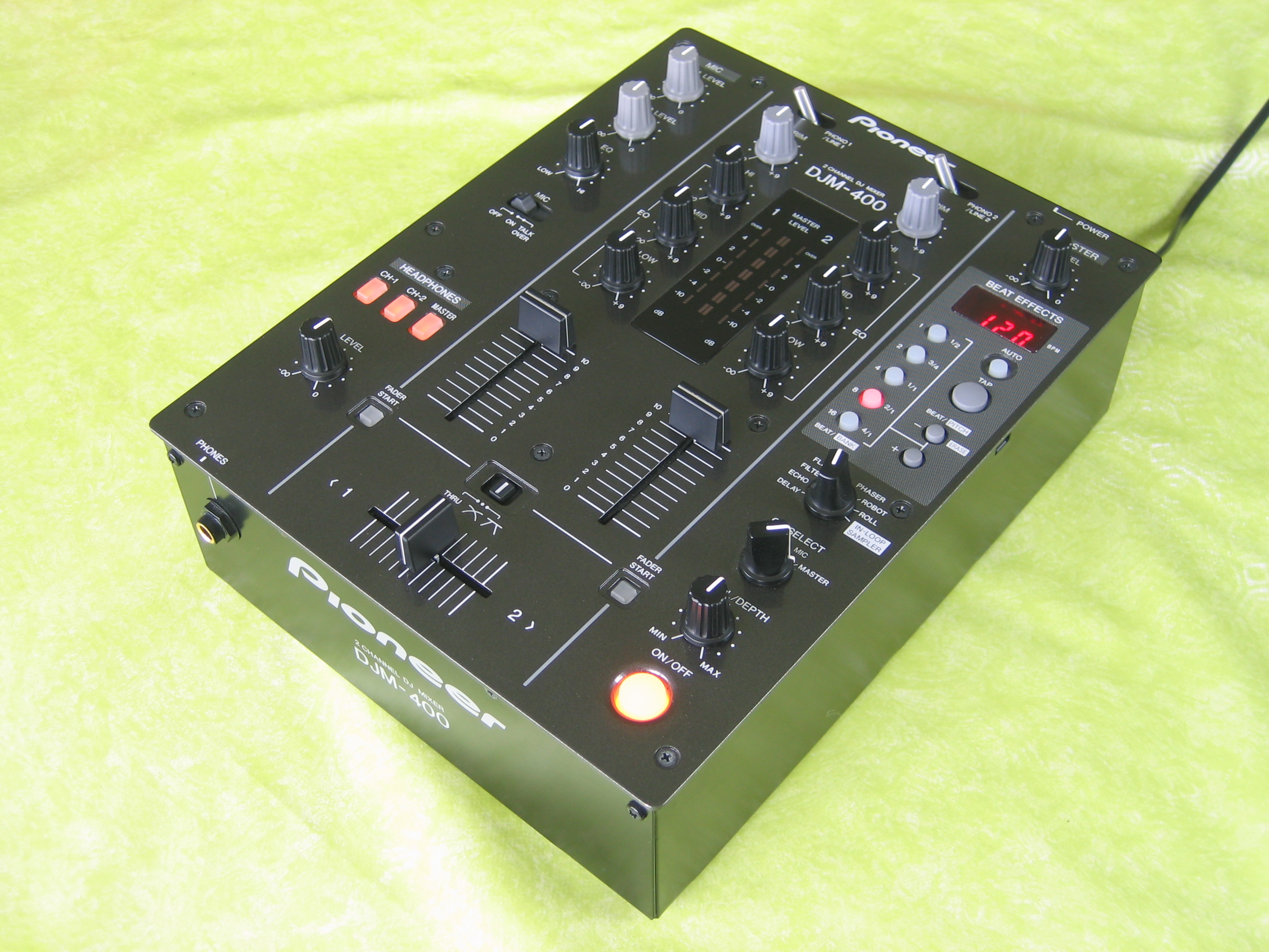 Pioneer DJM-400 image (#254159) - Audiofanzine