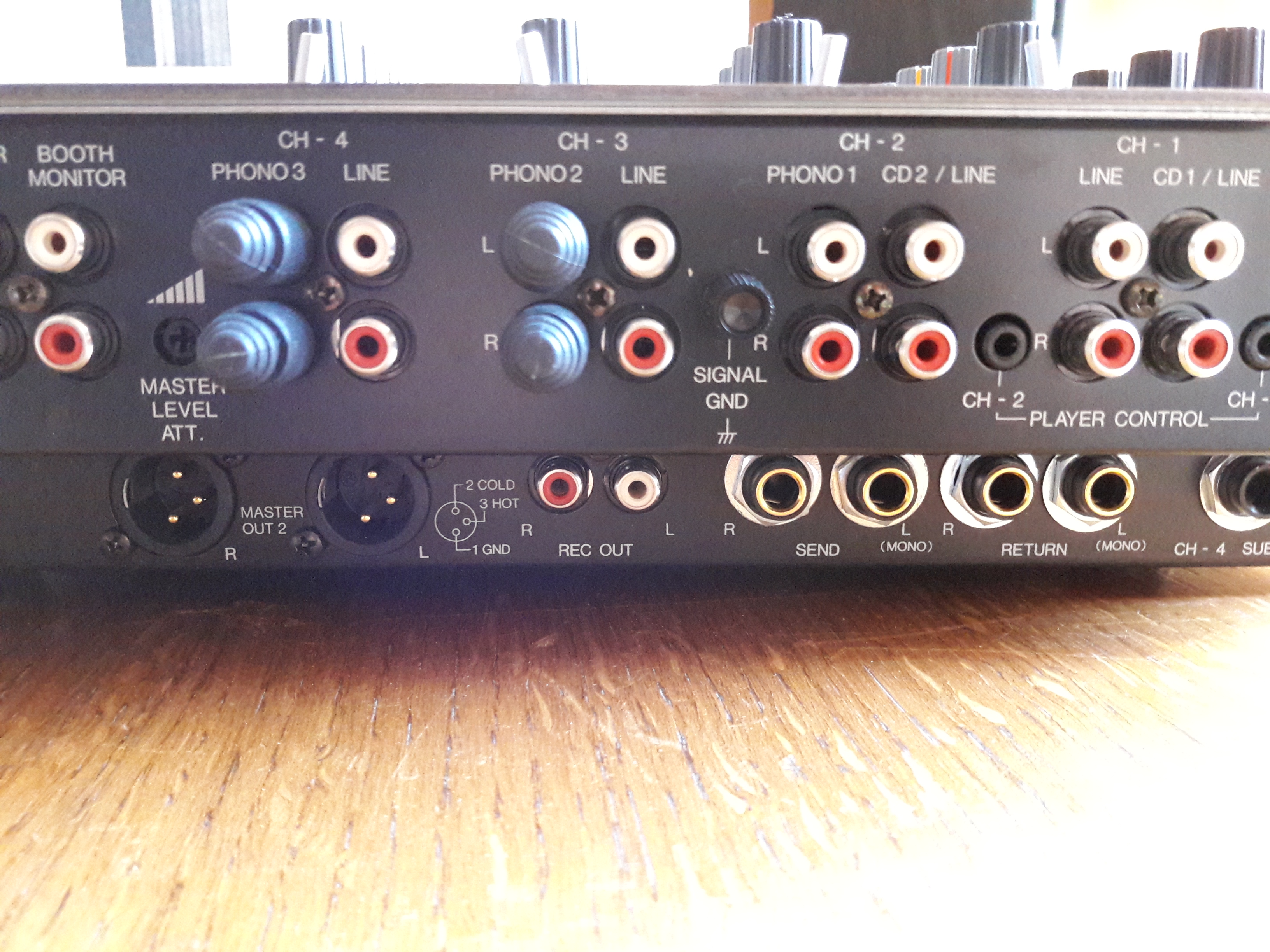 Pioneer DJM-600 - Audiofanzine