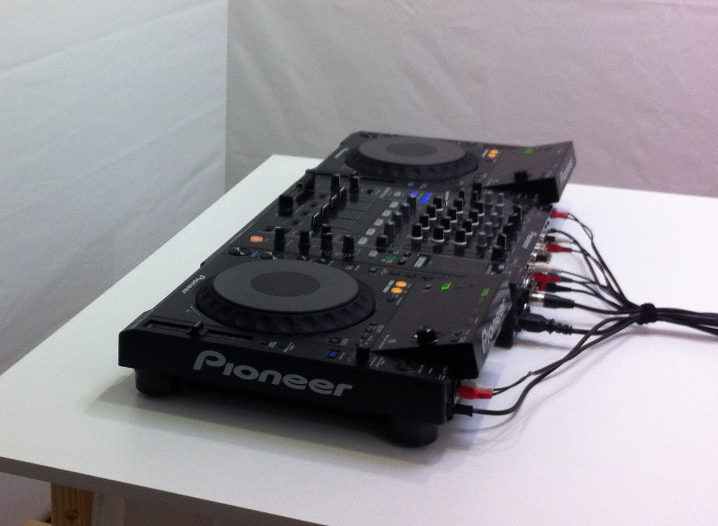 djm 900