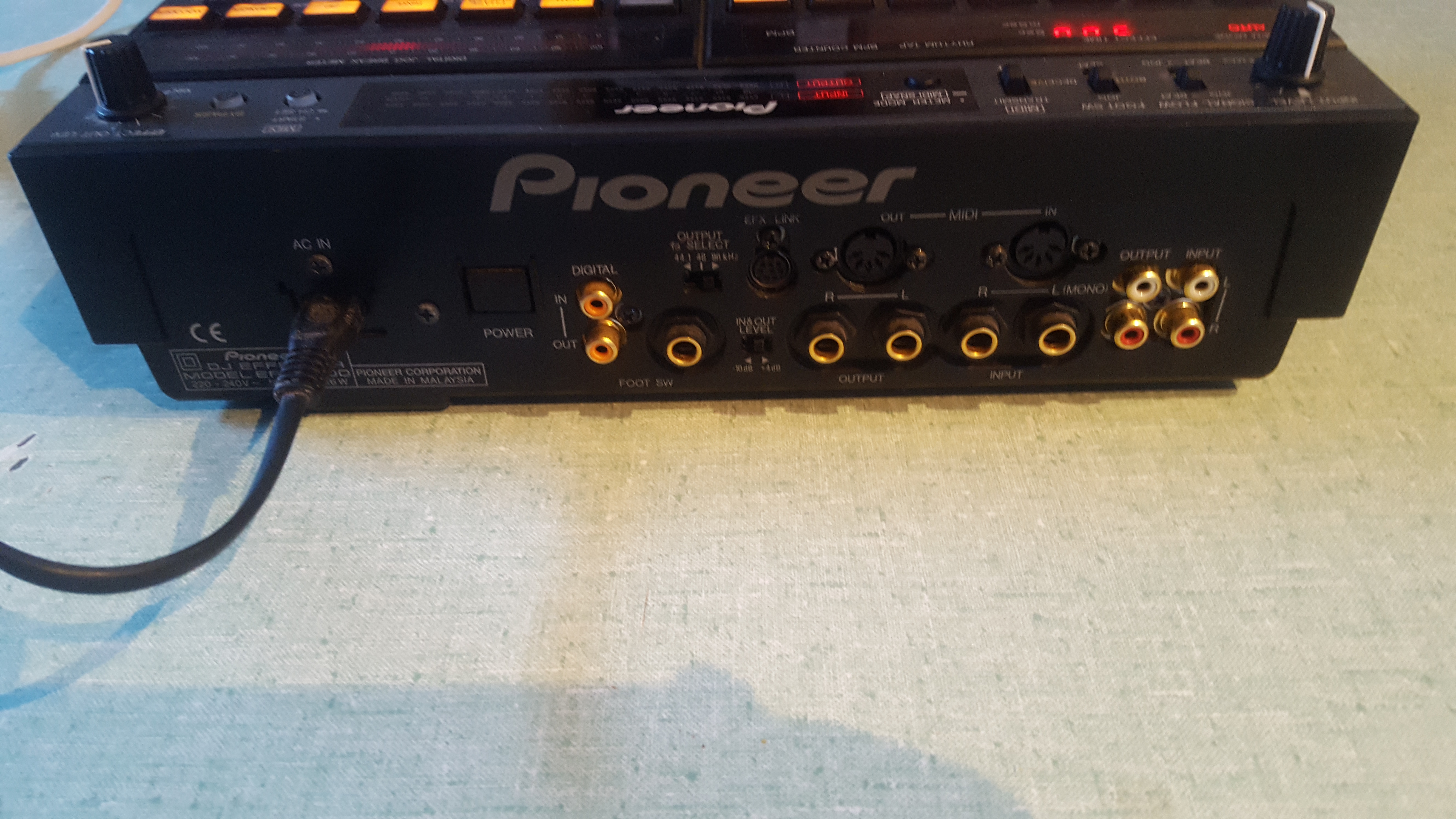 EFX1000 Pioneer EFX1000 Audiofanzine