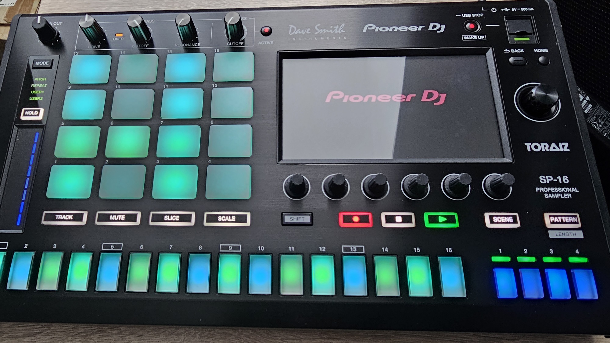 Toraiz SP16 Pioneer Toraiz SP16 Audiofanzine