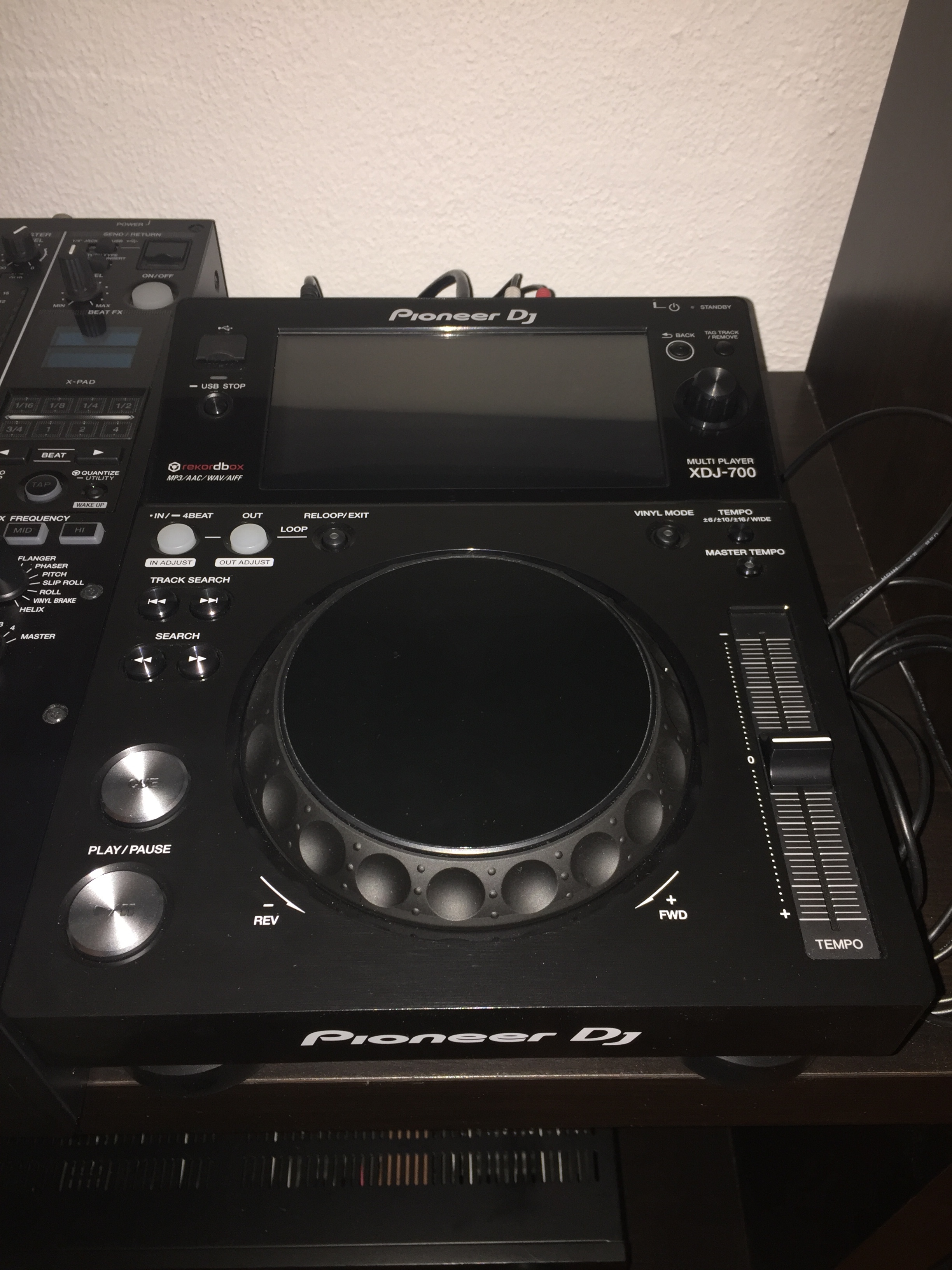 XDJ700 Pioneer XDJ700 Audiofanzine