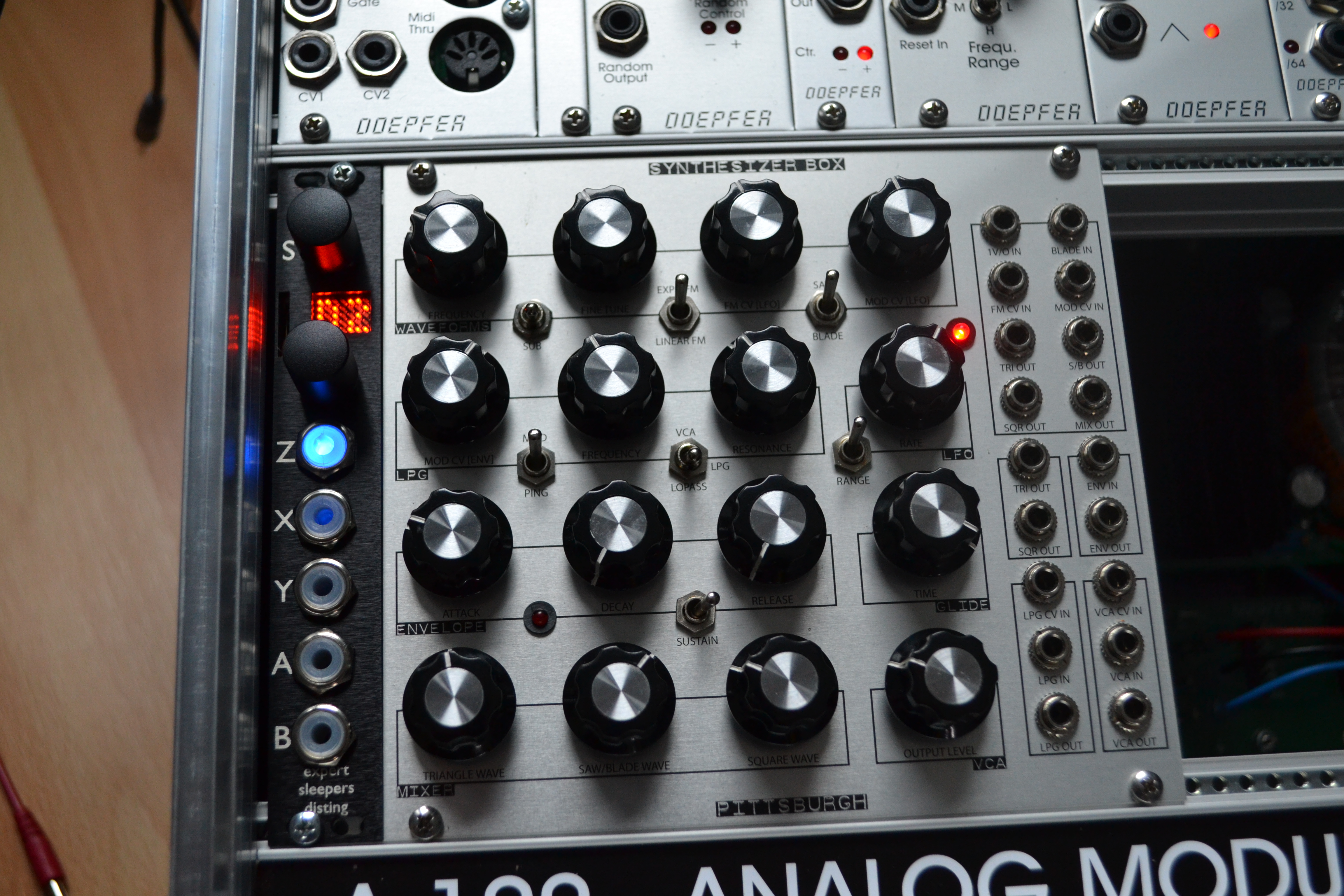 SYNTHESIZER BOX Pittsburgh Modular Synthesizer Box Audiofanzine