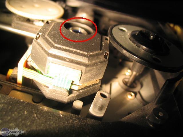 Nettoyer et régler la lentille d'un lecteur CD - Audiofanzine