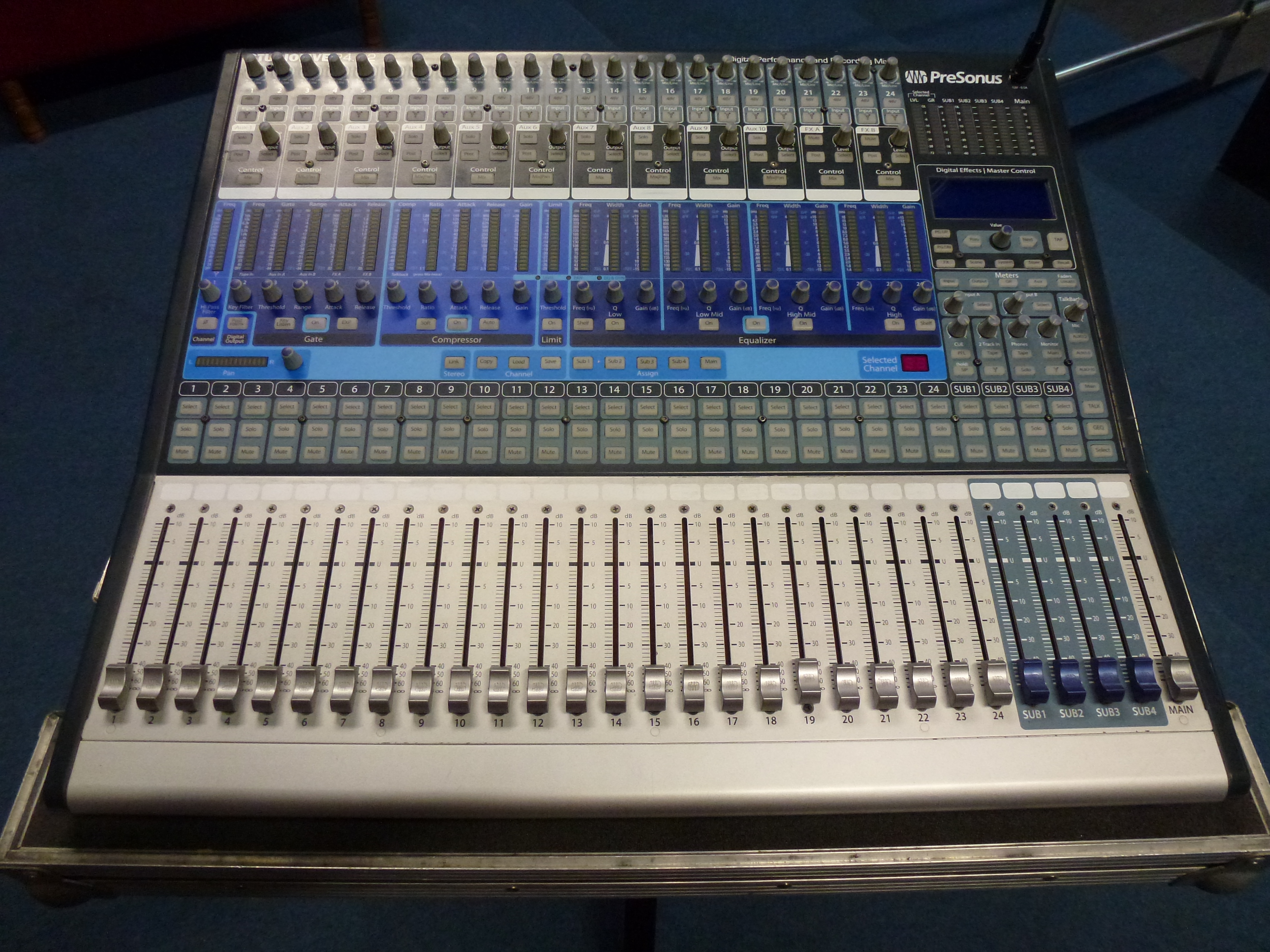 liveprofessor with studiolive 24.4.2 liveprofessor with studiolive 24.4.2