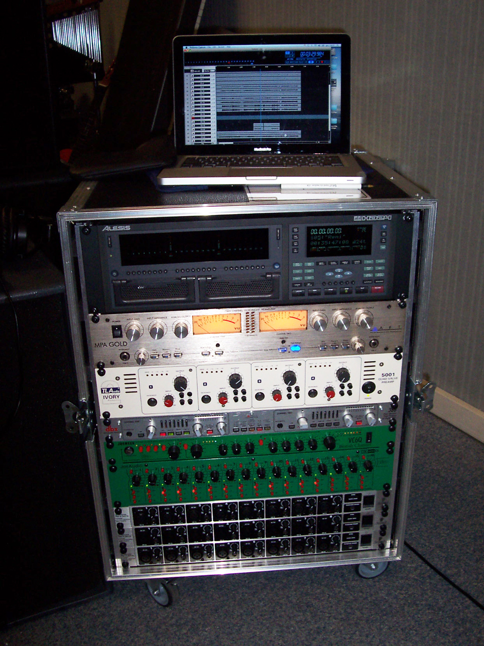 liveprofessor with studiolive 24.4.2 liveprofessor with studiolive 24.4.2