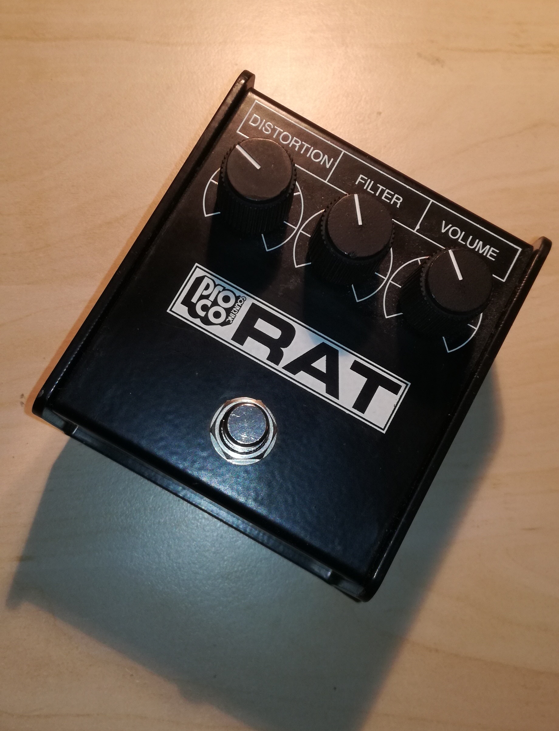 Limited Edition '85 Whiteface RAT ProCo Sound - Audiofanzine