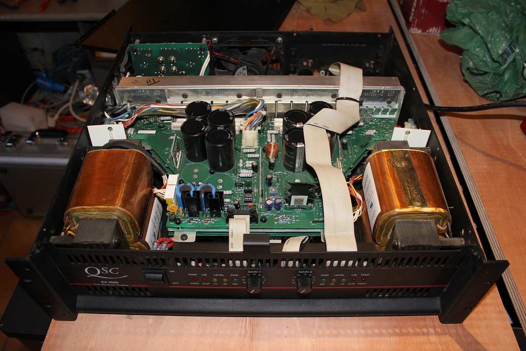 QSC EX2500 Image 305736 Audiofanzine qsc-ex2500-image-305736-audiofanzine
