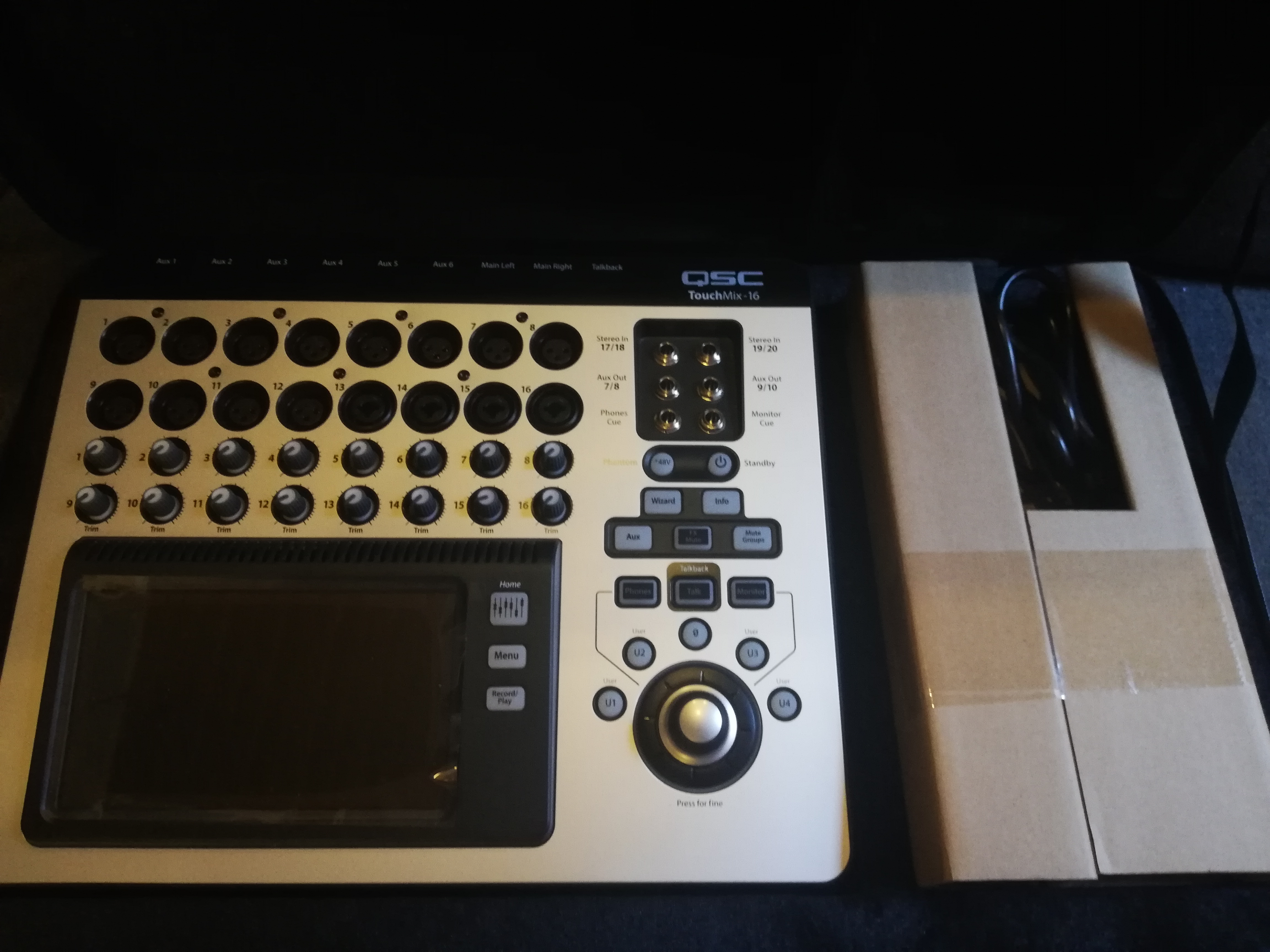 TouchMix16 QSC TouchMix16 Audiofanzine