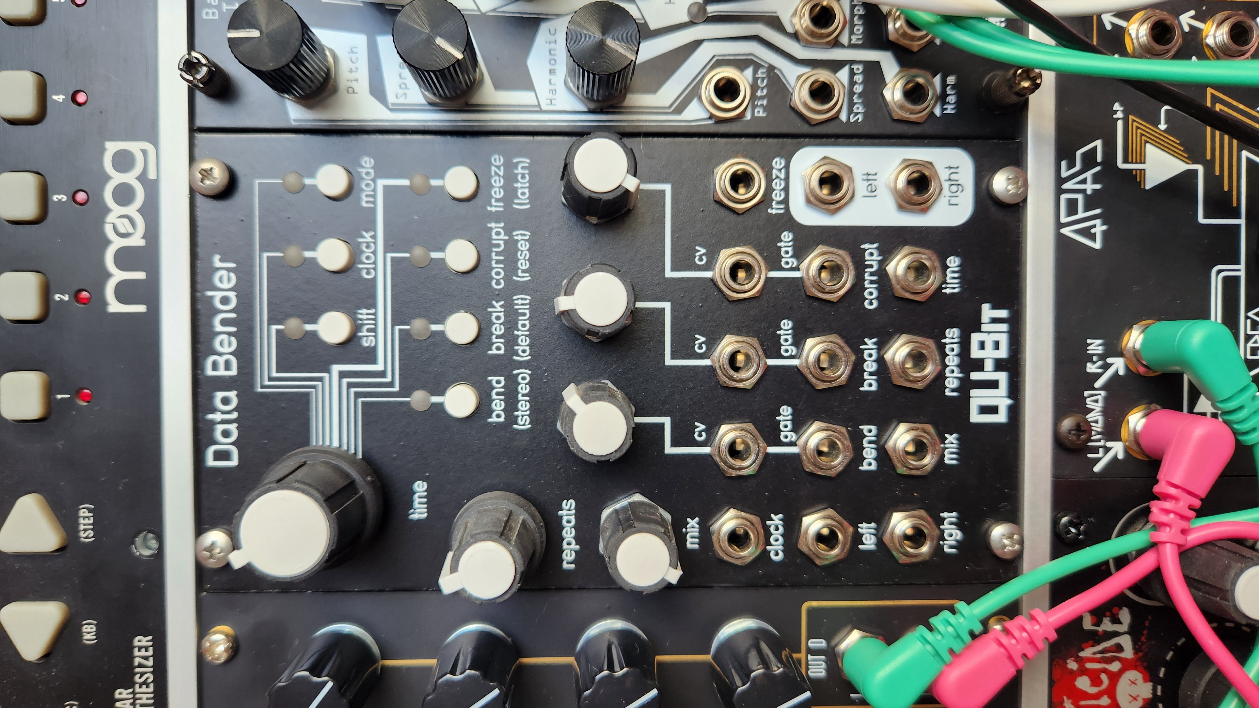 Data Bender - Qu-Bit Electronix Data Bender - Audiofanzine
