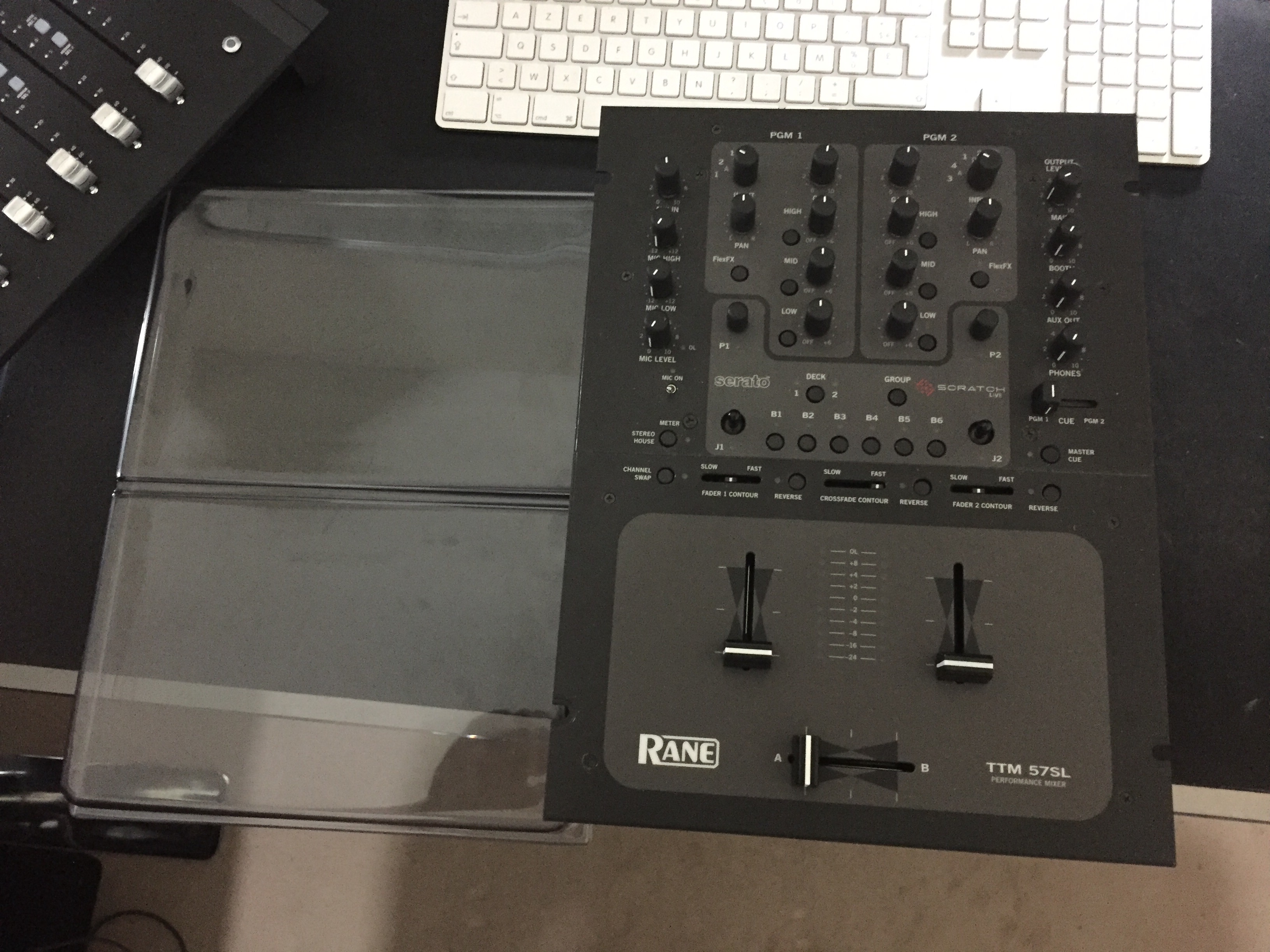 Photo Rane TTM 57SL : Rane TTM 57SL (64072) (#1683865) - Audiofanzine