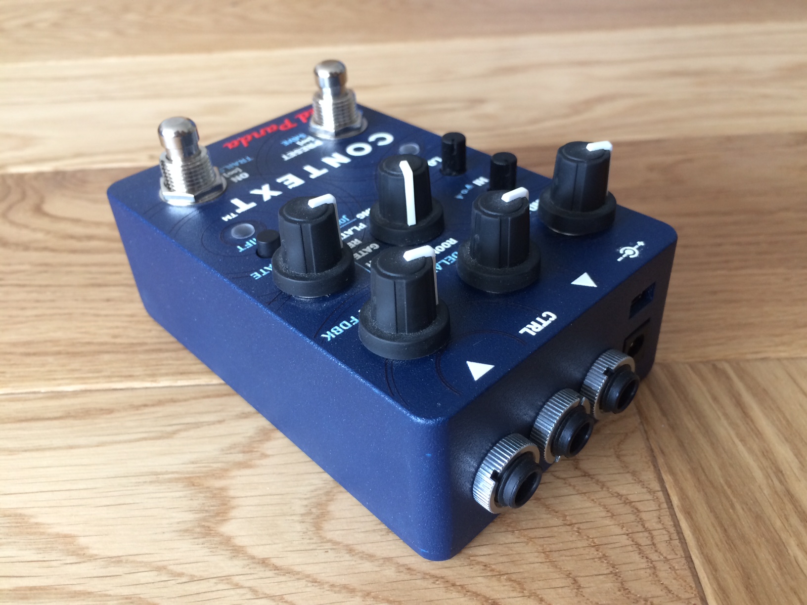 Context V2 Red Panda Context V2 Audiofanzine