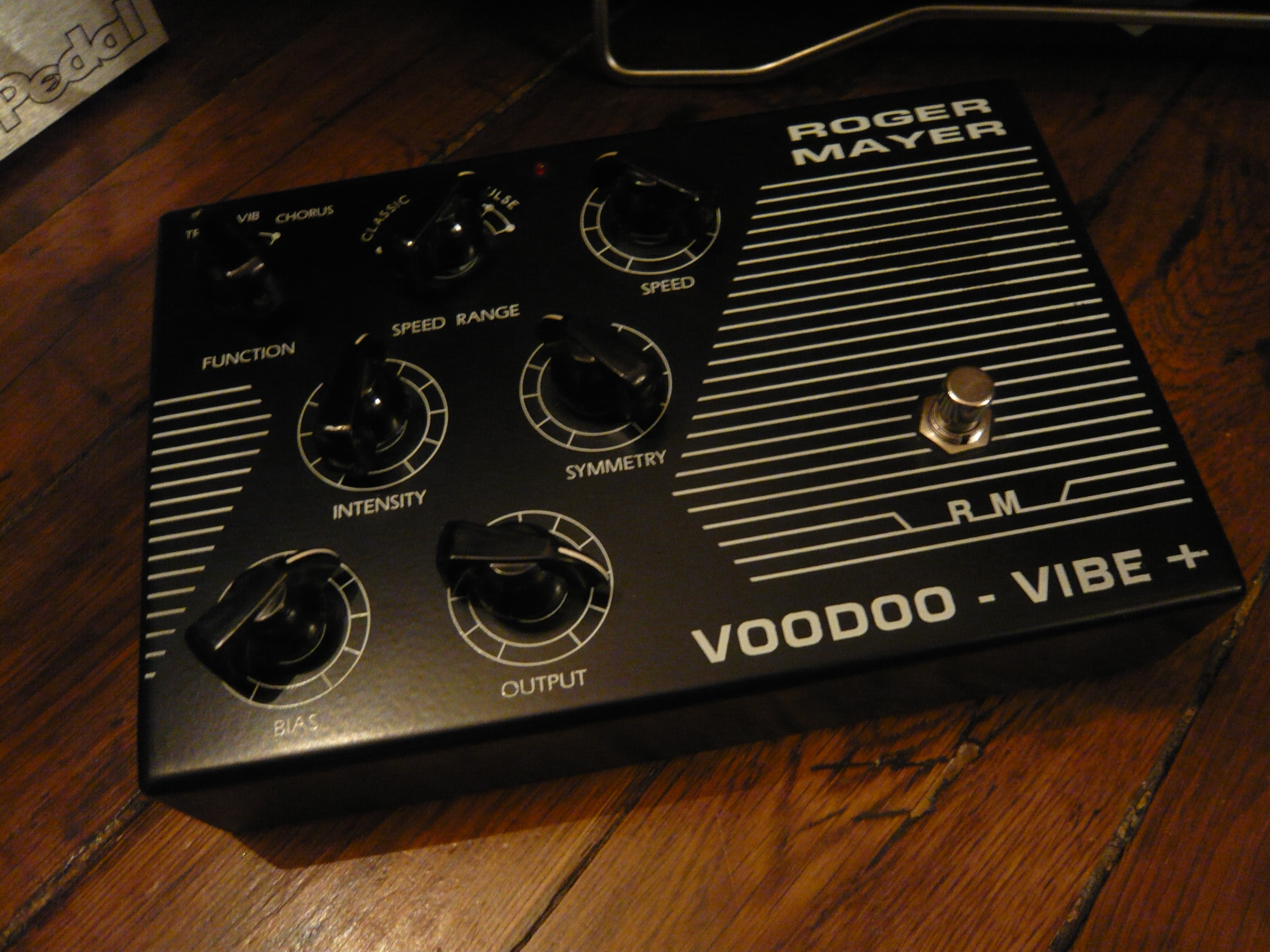 Photo Roger Mayer VoodooVibe + Roger Mayer VoodooVibe + (78517