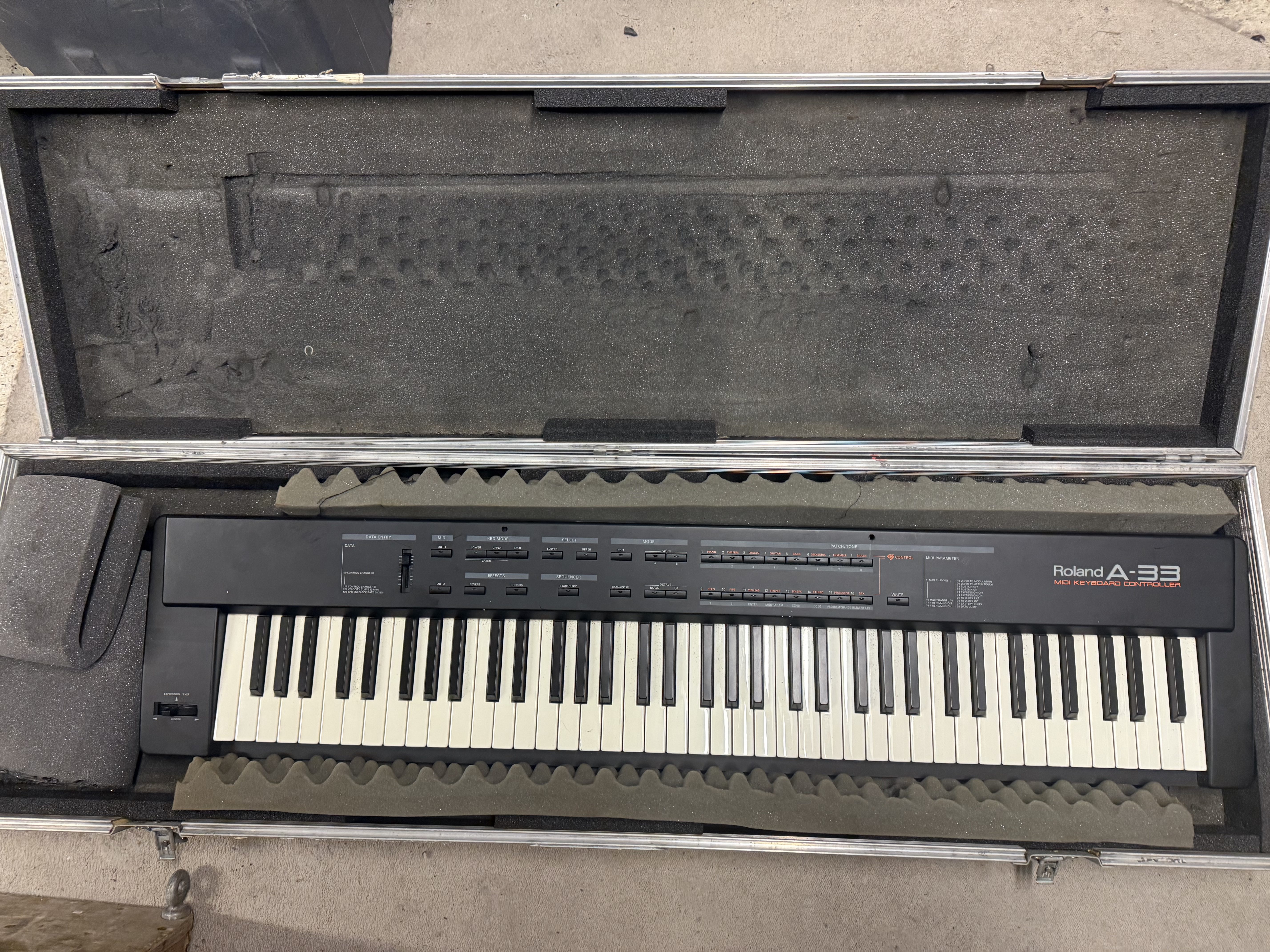 A-33 - Roland A-33 - Audiofanzine