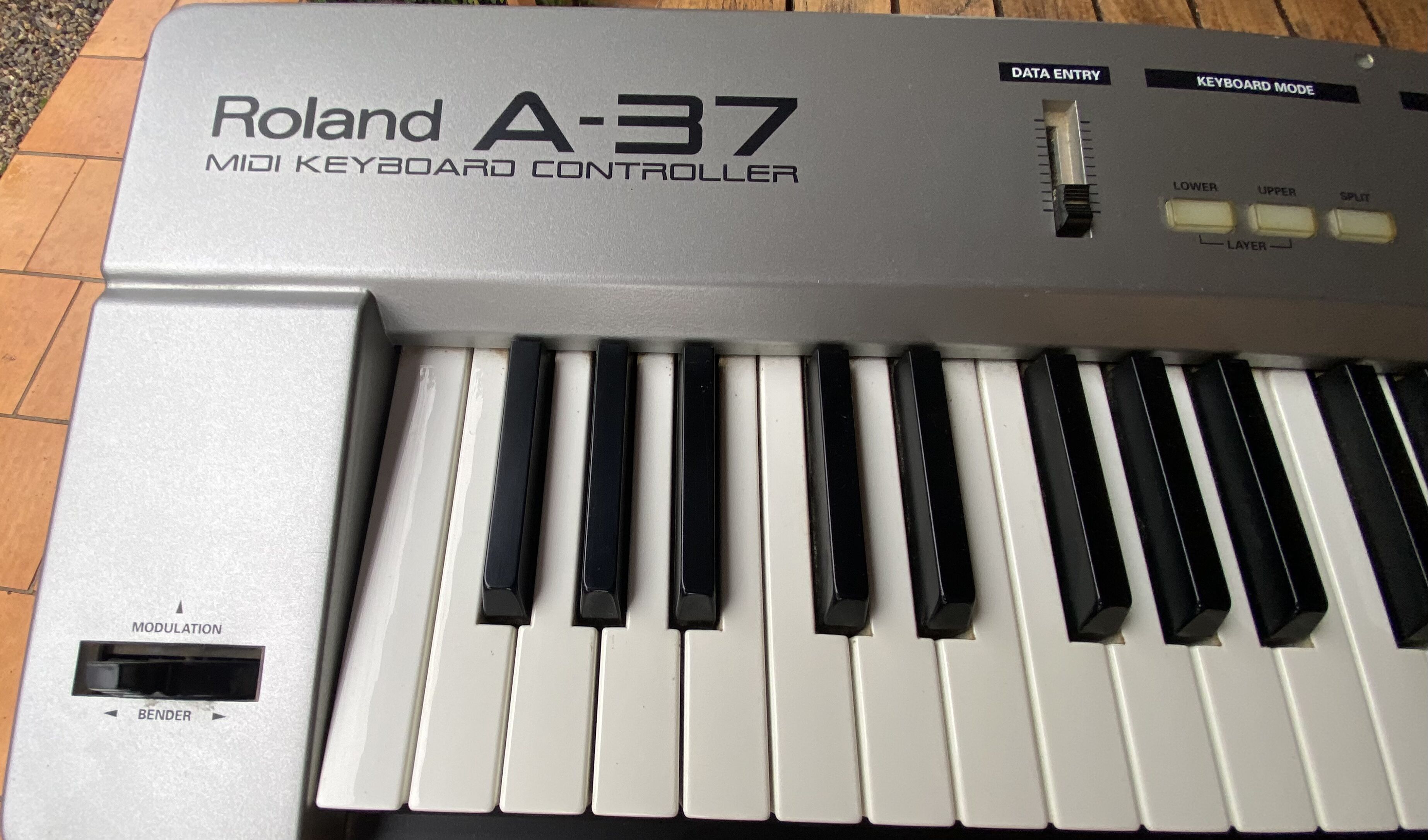 A-37 - Roland A-37 - Audiofanzine