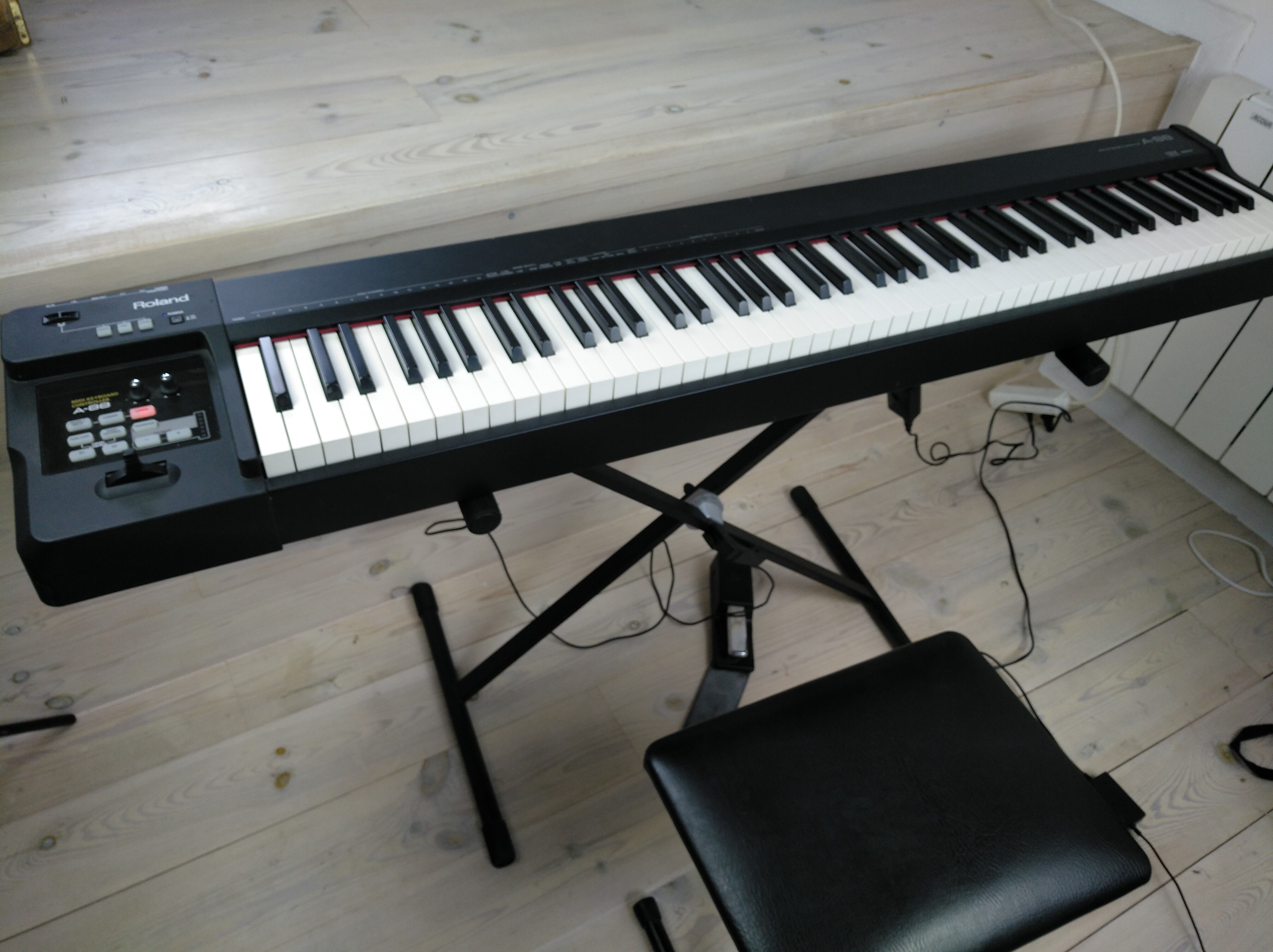 A-88 - Roland A-88 - Audiofanzine